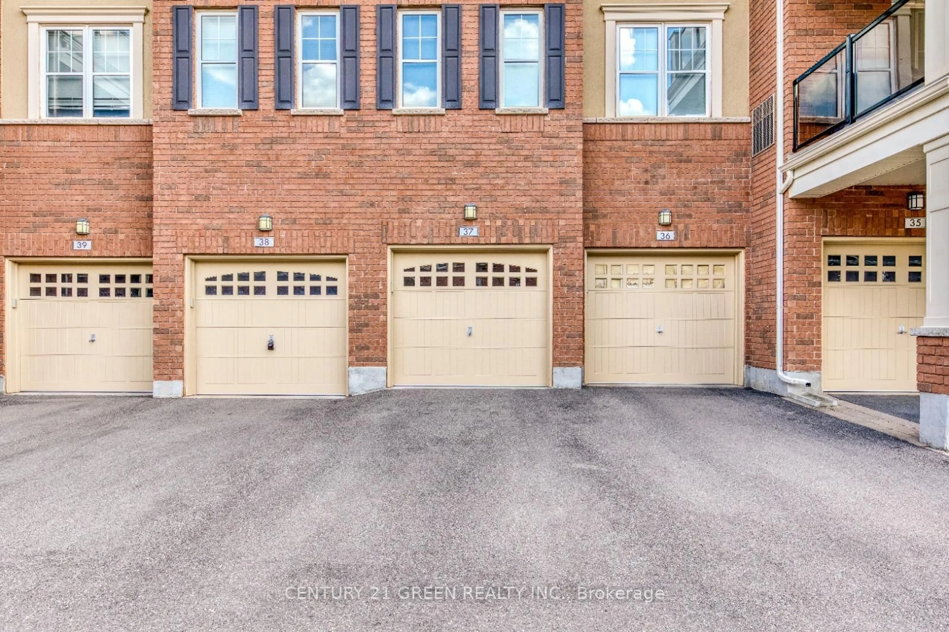 Unknown for 263 Georgian Dr #202, Oakville Ontario L6H 0L2