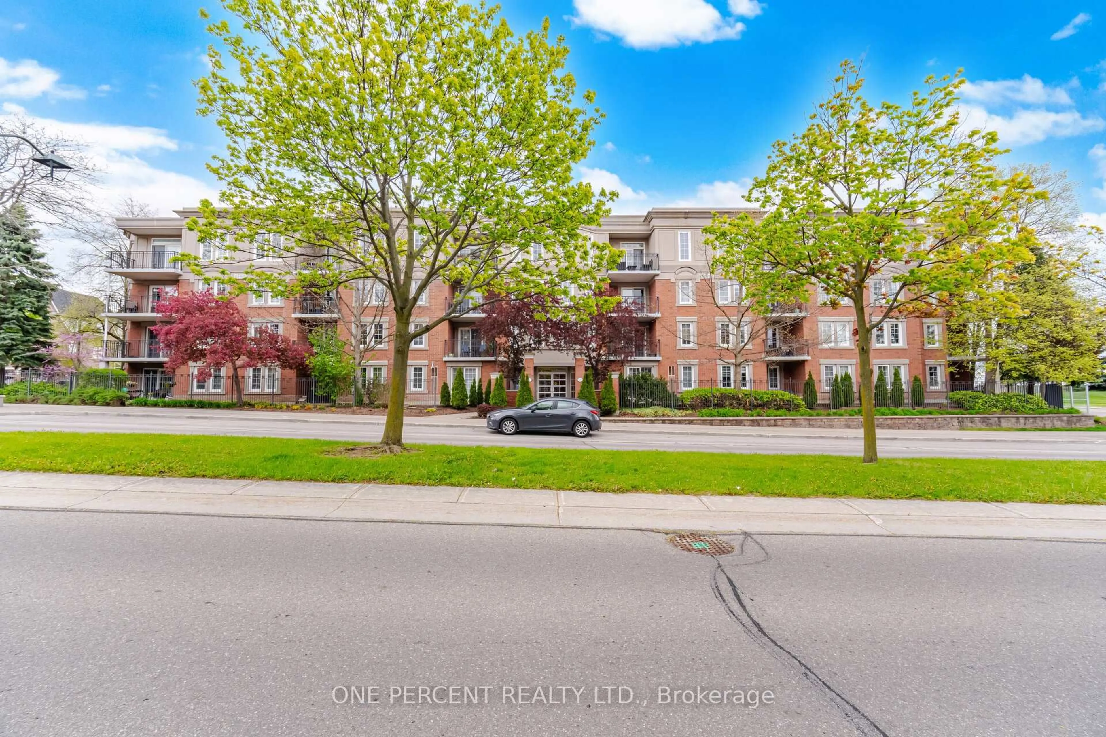 Unknown for 2301 Parkhaven Blvd #208, Oakville Ontario L6H 6V6