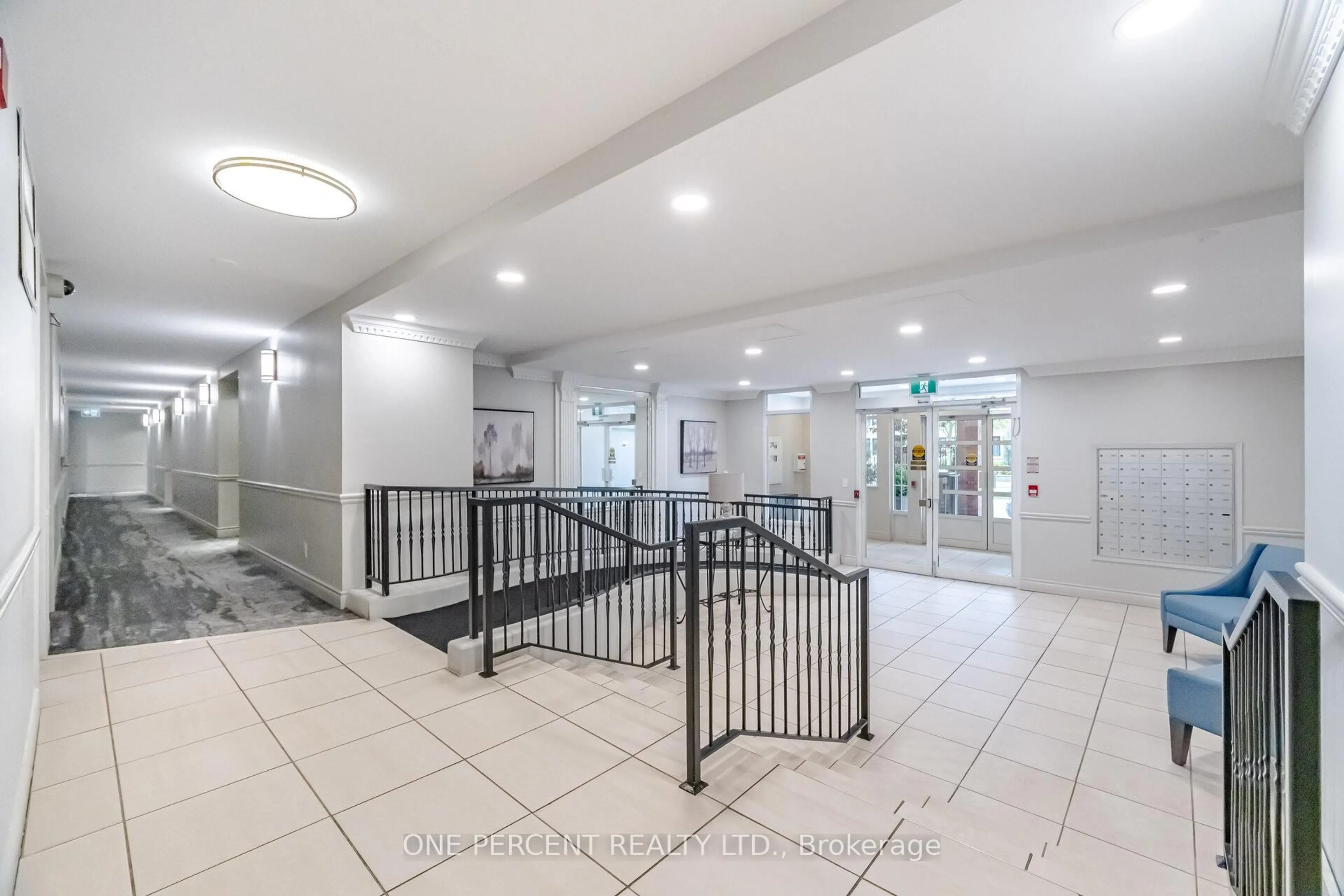Unknown for 2301 Parkhaven Blvd #208, Oakville Ontario L6H 6V6
