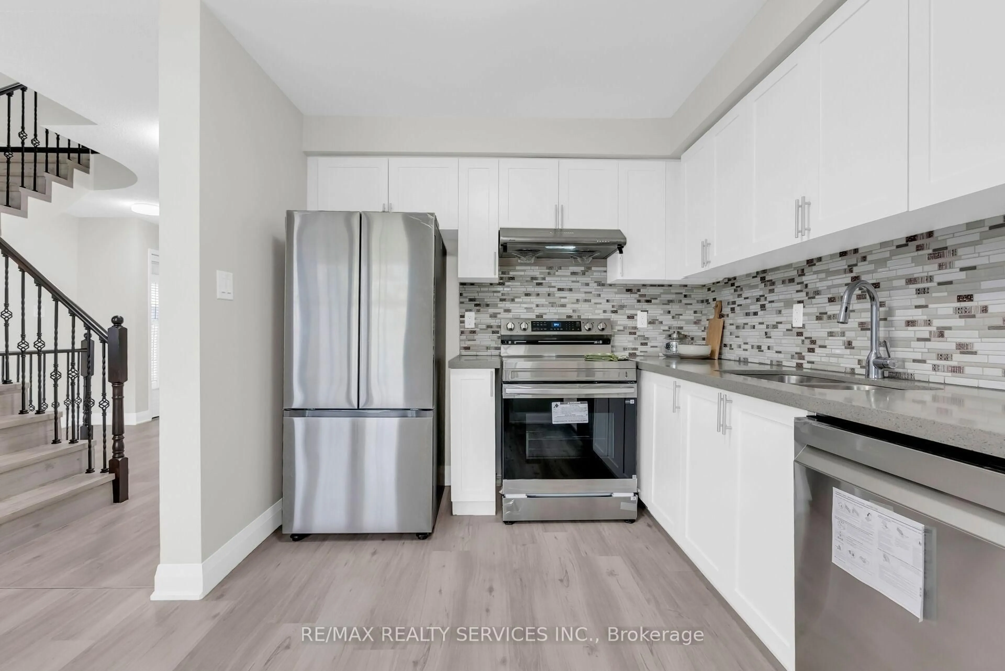 Unknown for 5110 Fairview St #28, Burlington Ontario L7L 7H6