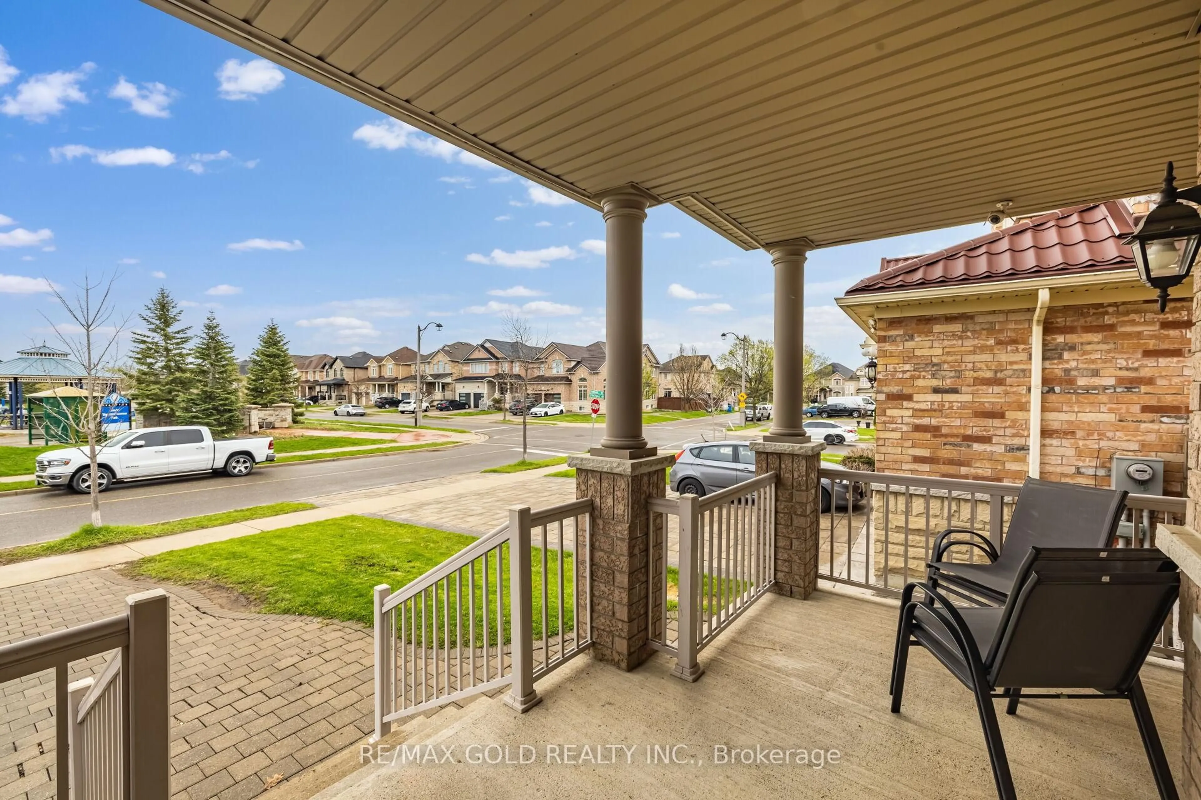 Patio, water/lake/river/ocean view for 64 Strathdale Rd, Brampton Ontario L6P 2Y4