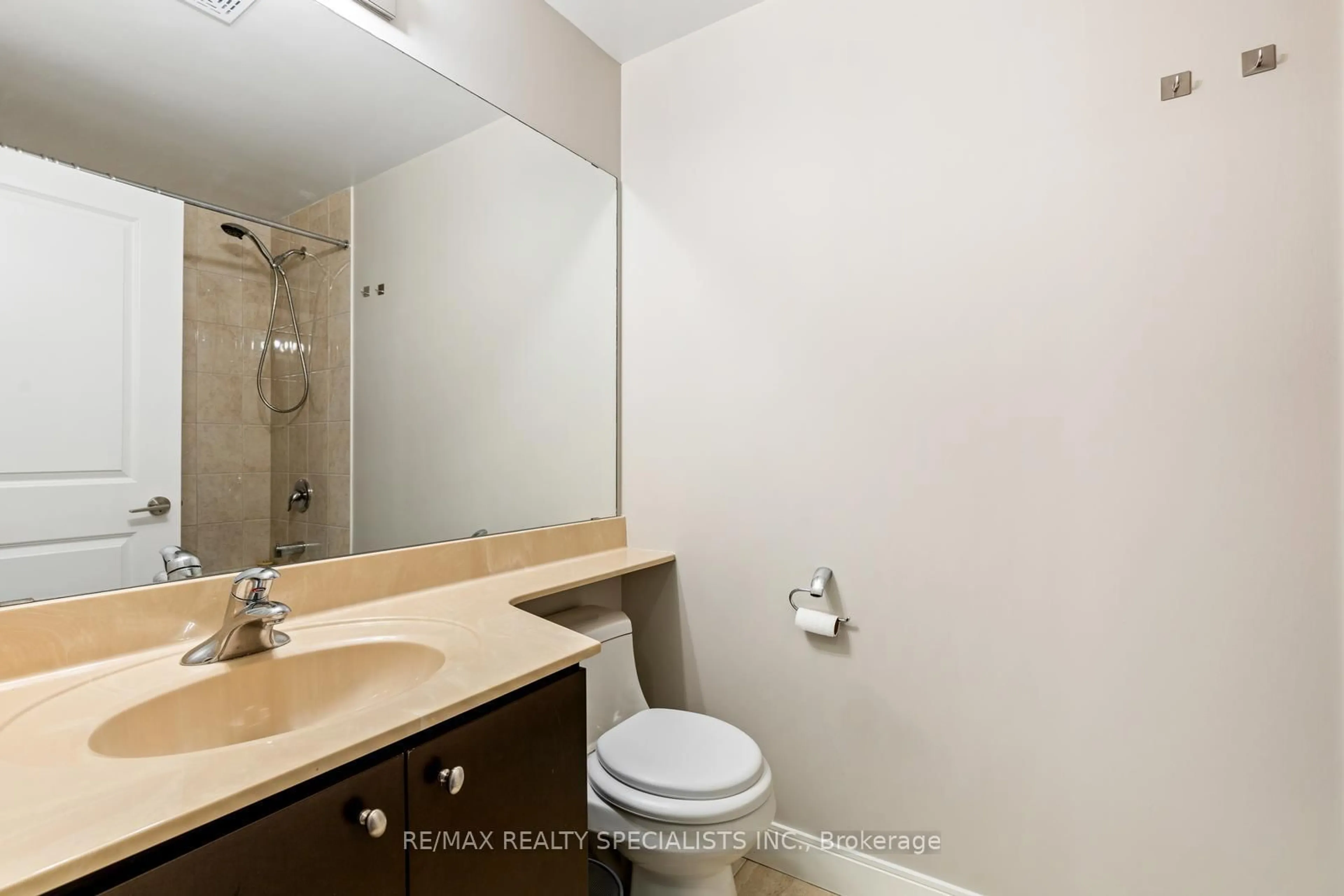 Standard bathroom, floor is not visible for 50 Absolute Ave #909, Mississauga Ontario L4Z 0A8