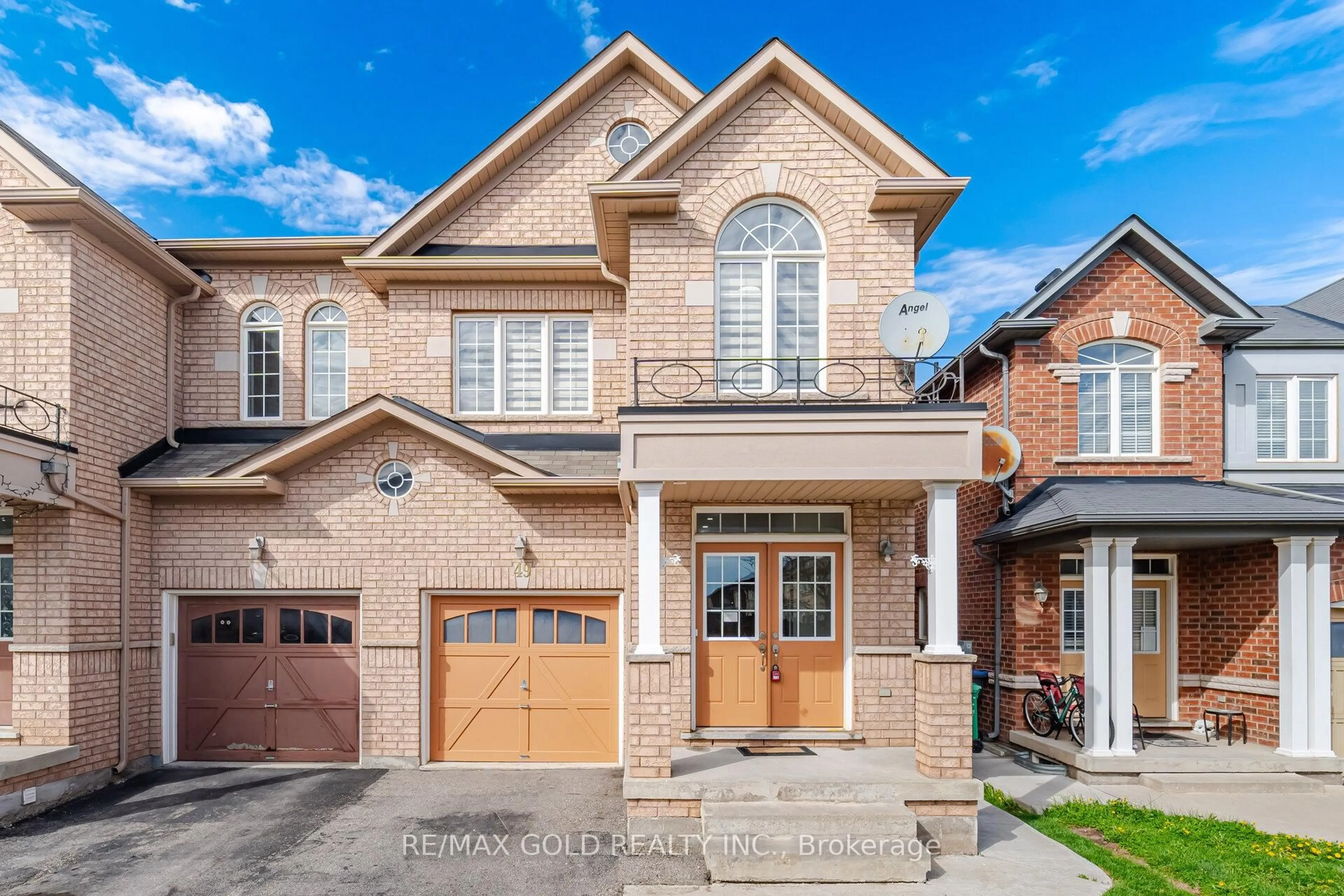 Home with brick exterior material, street for 49 Interlude Dr, Brampton Ontario L6X 3B1