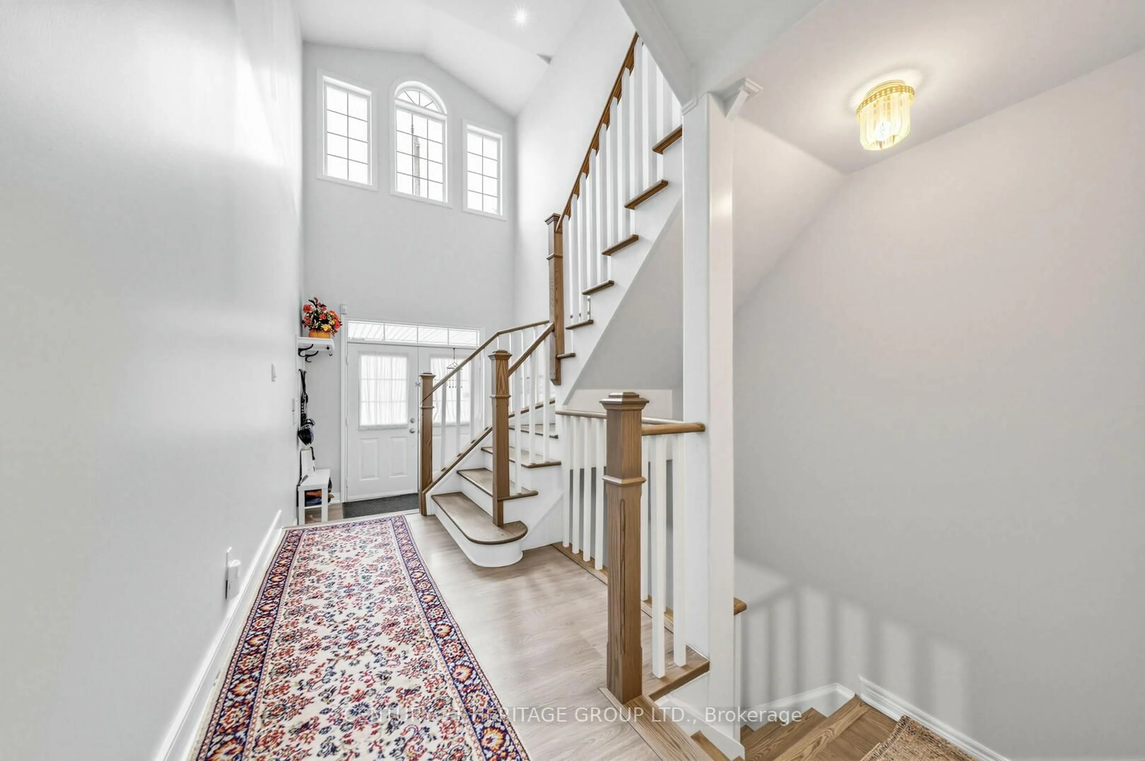 Unknown for 2621A Keele St, Toronto Ontario M6L 2P2