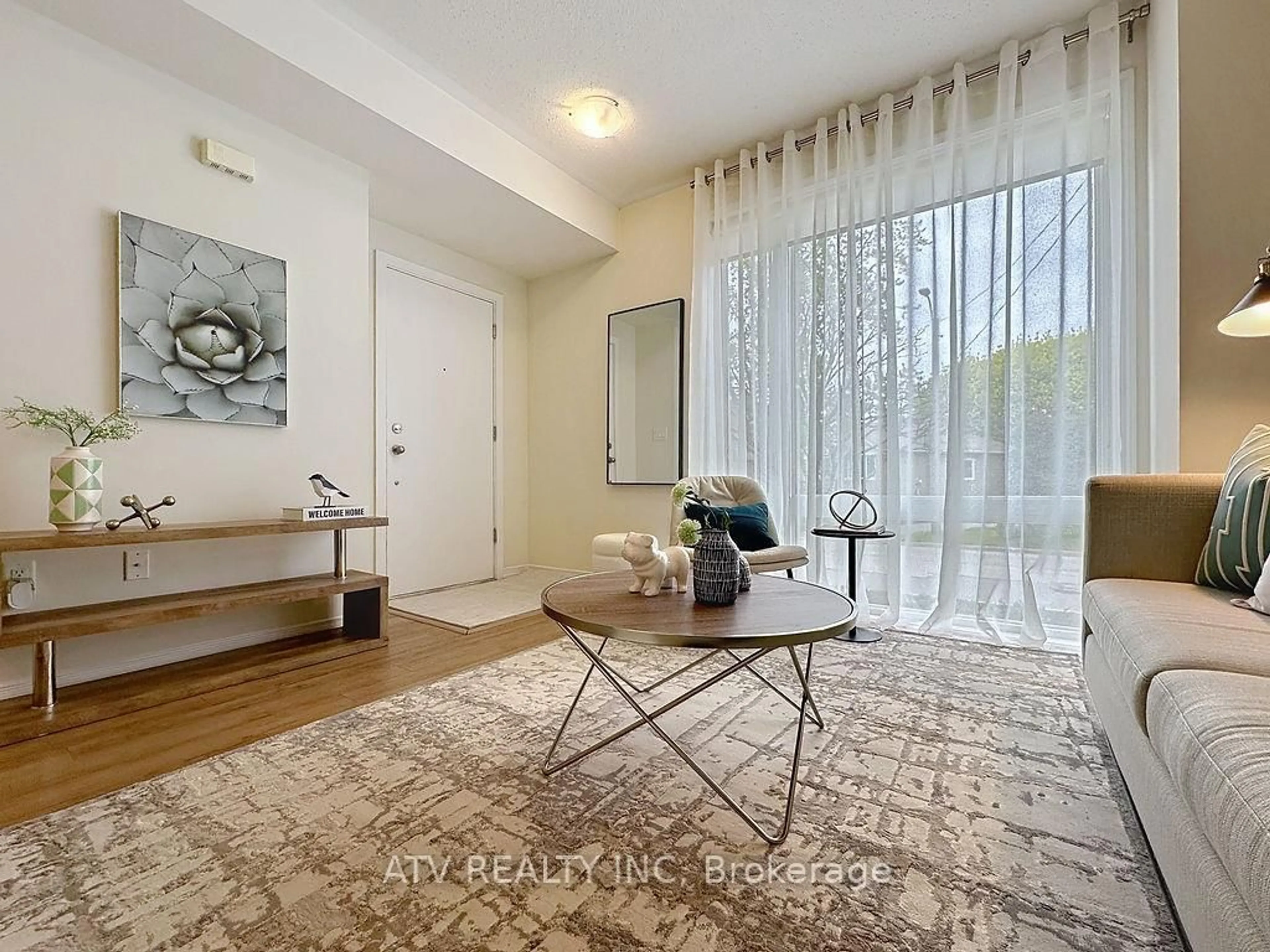 Indoor entryway for 26 Fieldway Rd #35, Toronto Ontario M8Z 0E3