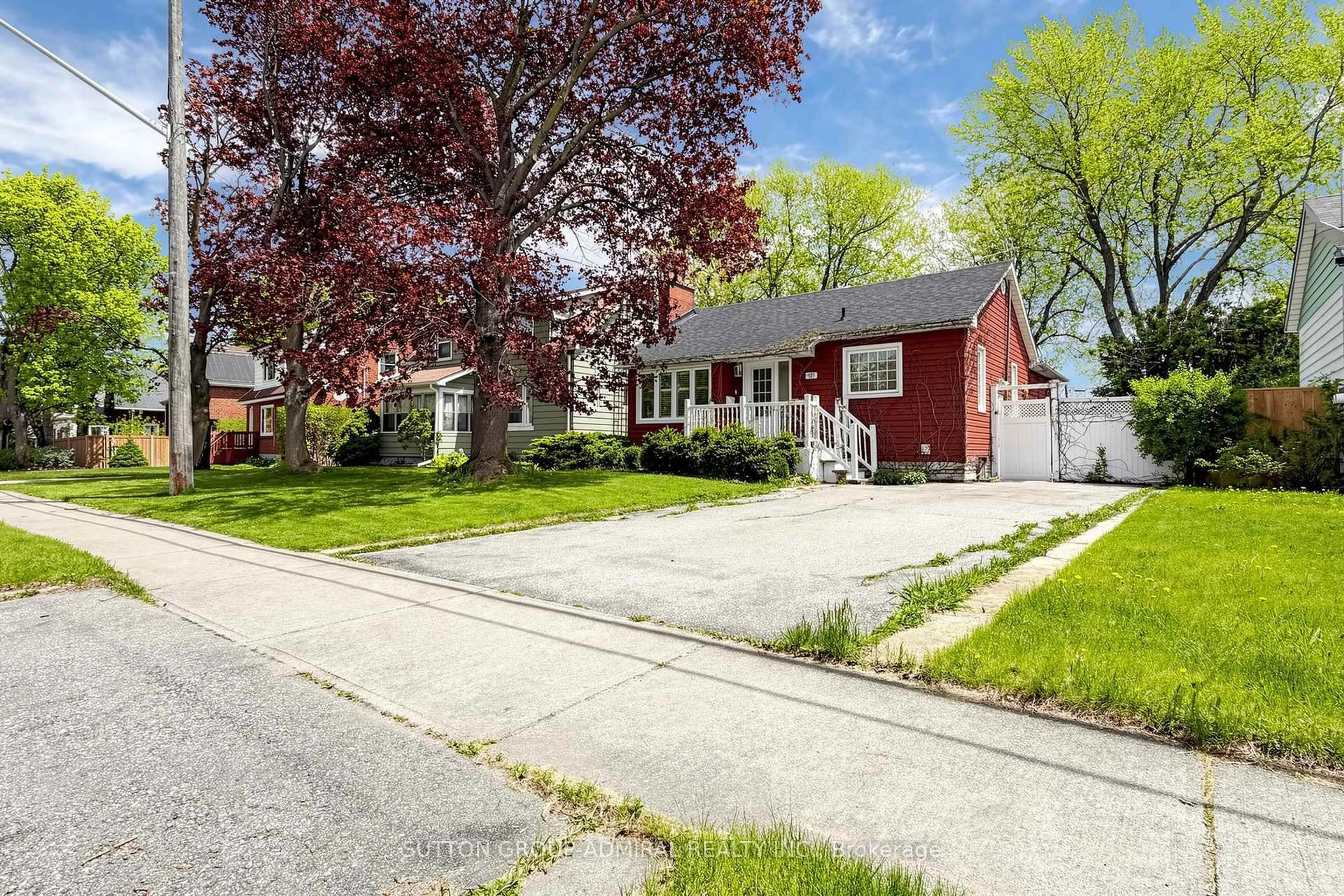 Unknown for 101 Denison Ave, Brampton Ontario L6X 1E9