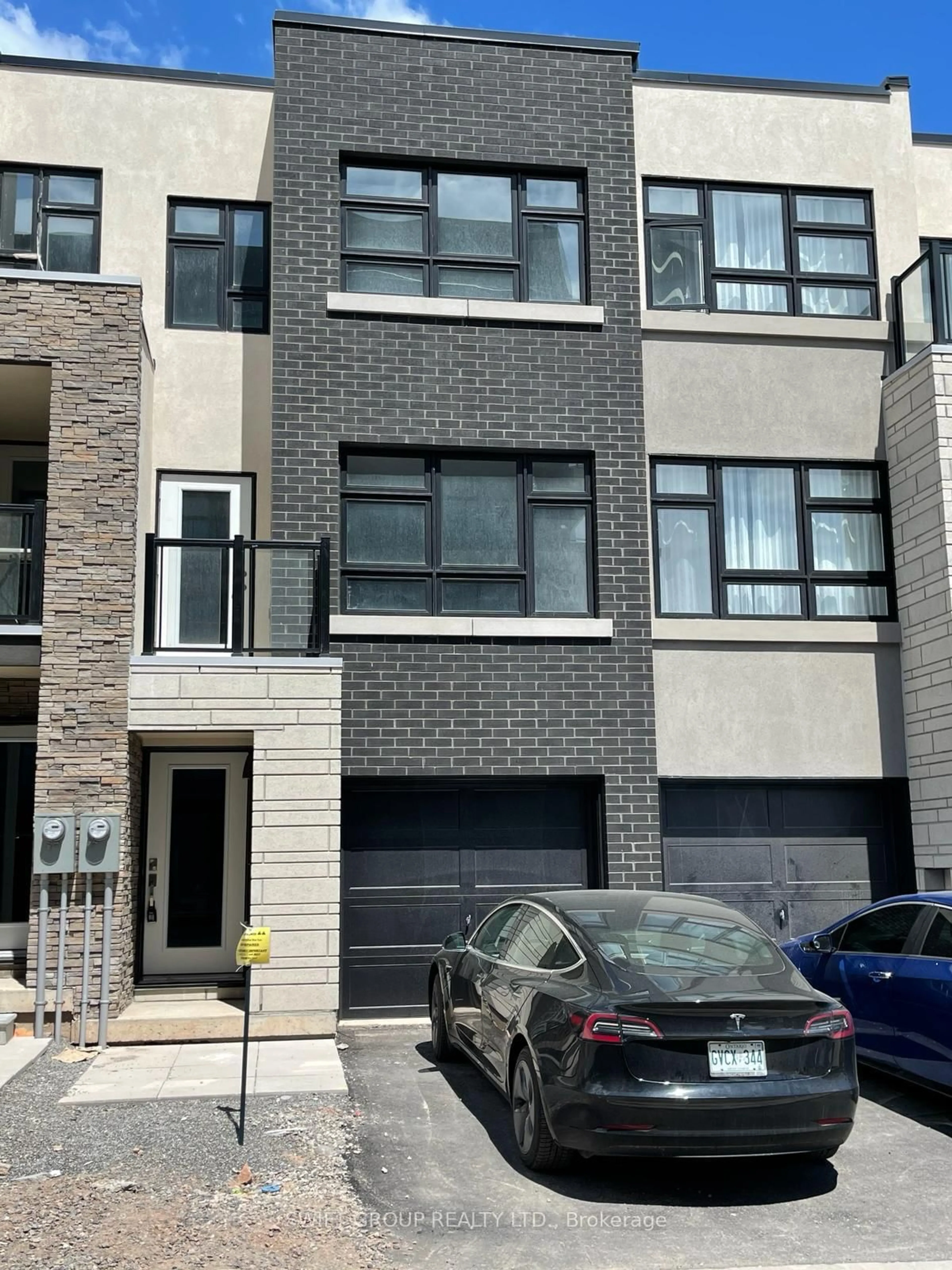 Home with brick exterior material, street for 1121 Cooke Blvd #92, Burlington Ontario L7T 0C4