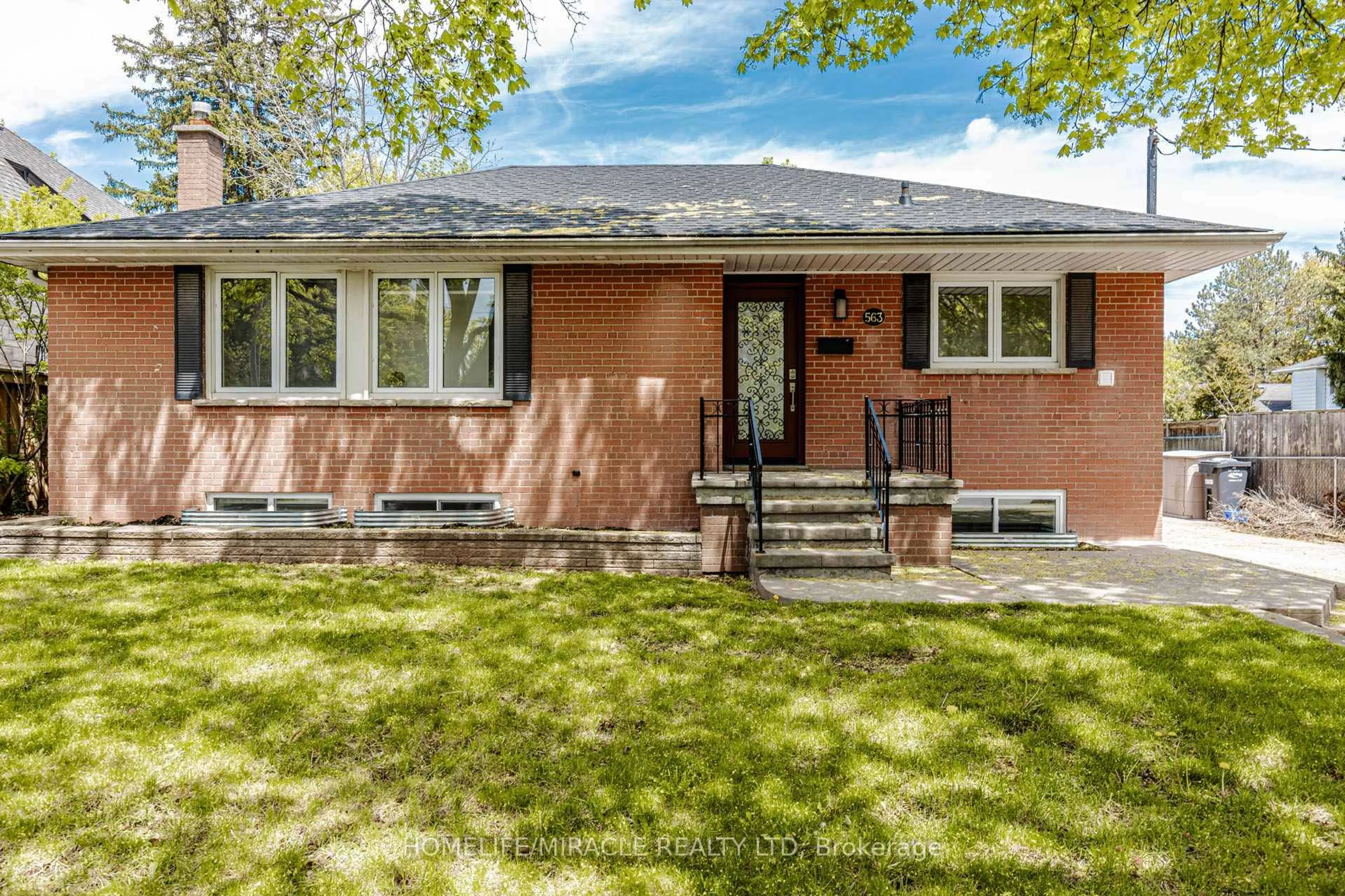 Home with brick exterior material, street for 563 Taplow Cres, Oakville Ontario L6L 4V9