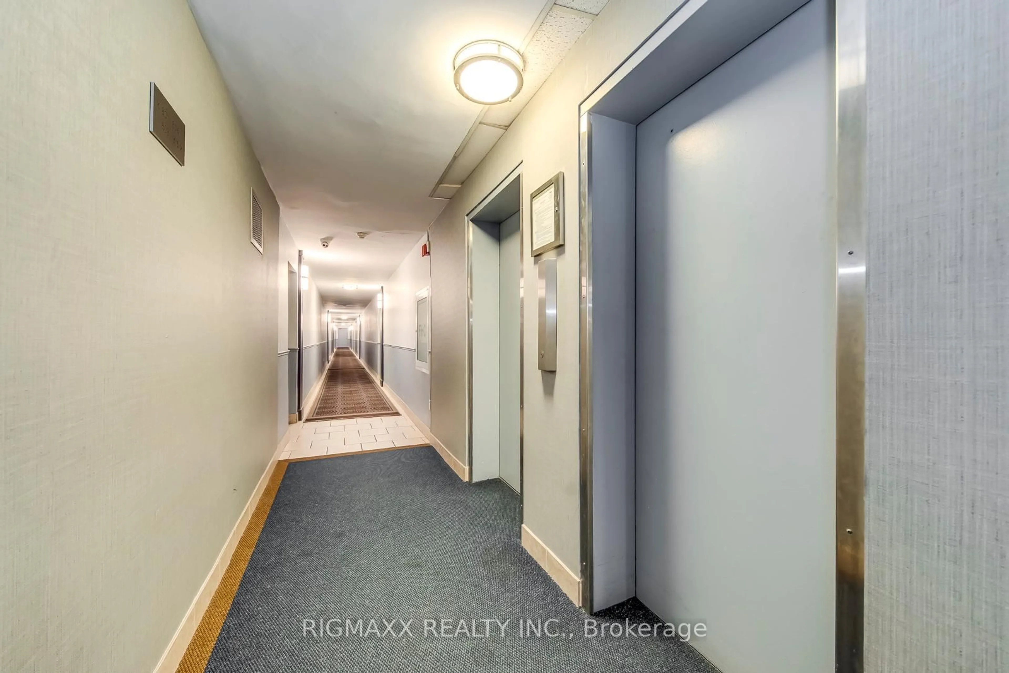 Unknown for 1660 Bloor St #801, Mississauga Ontario L4X 1R9