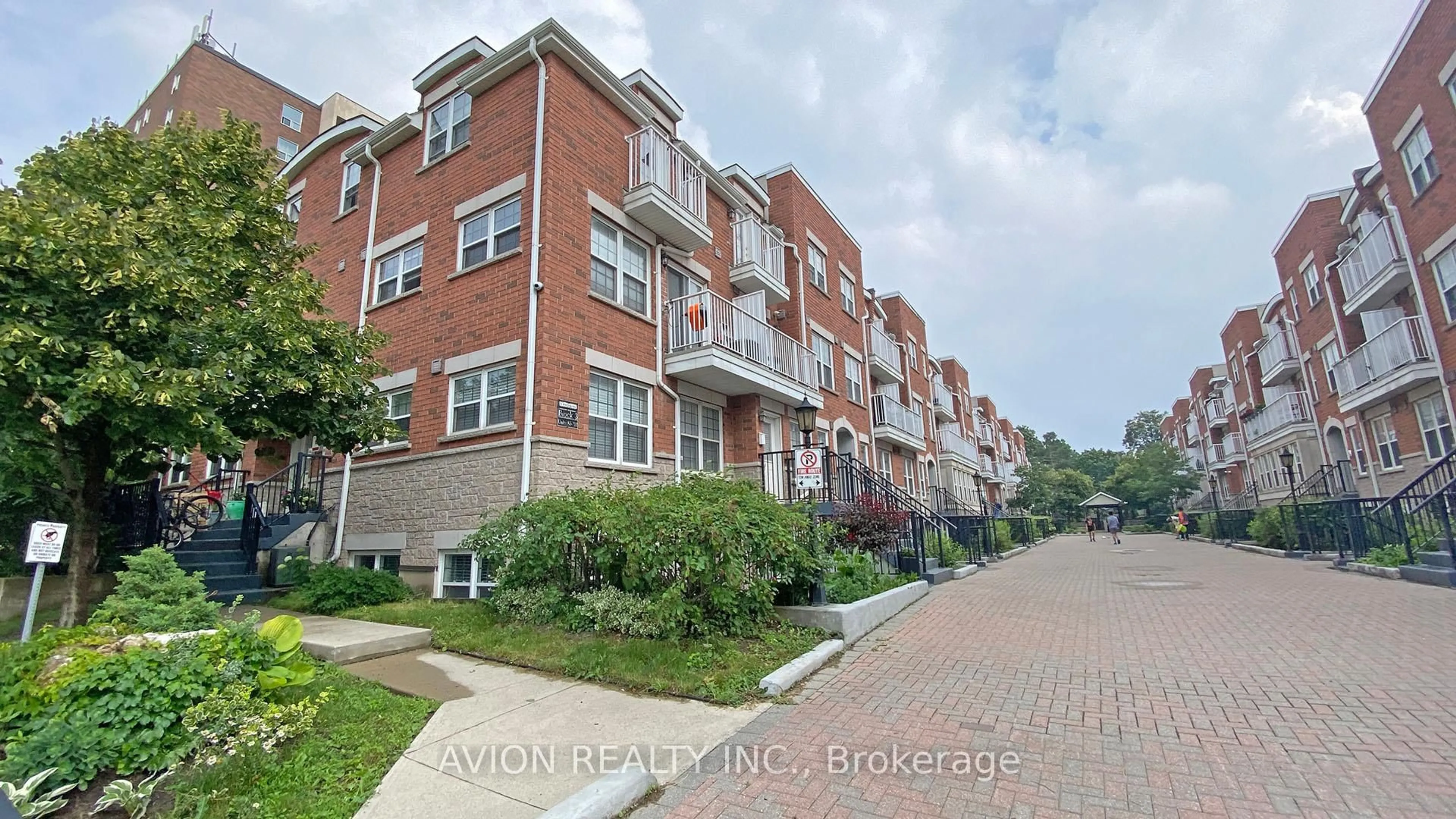 Unknown for 37 Four Winds Dr #111, Toronto Ontario M3J 1K7