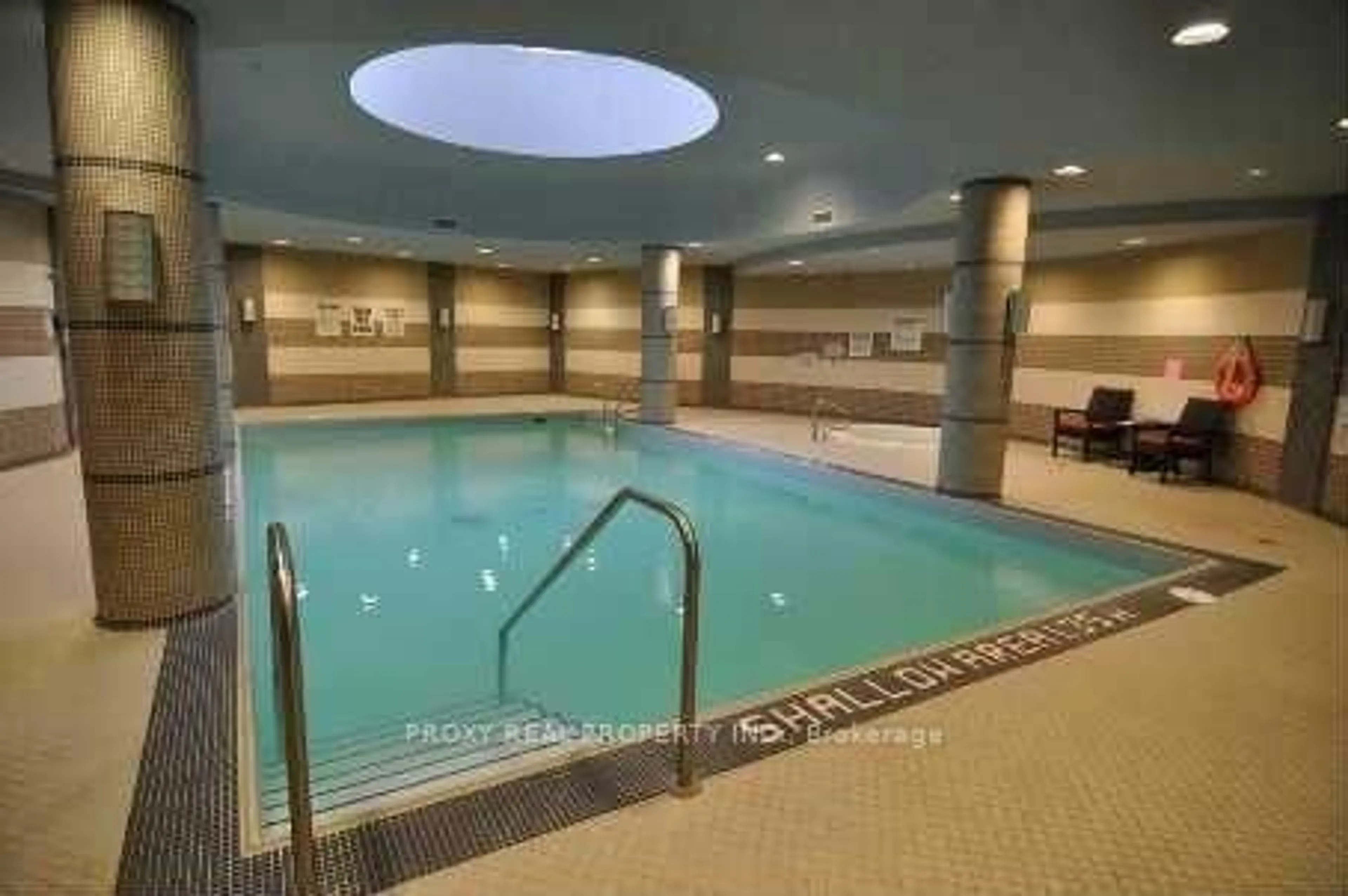 Pool for 1 De Boers Dr #1009, Toronto Ontario M3J 0G8