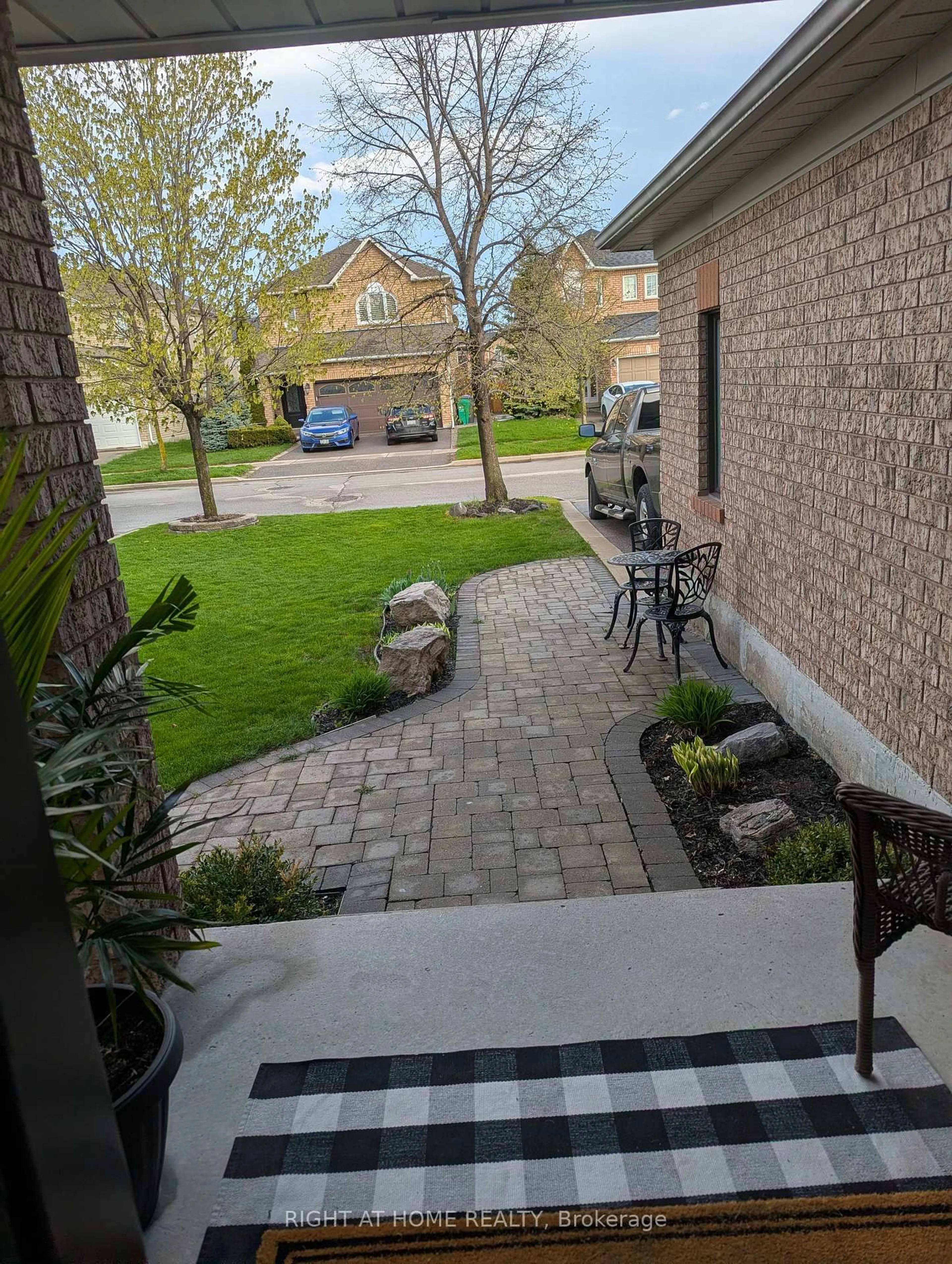 Patio, street for 12 Frustac Tr, Caledon Ontario L7E 1Y5