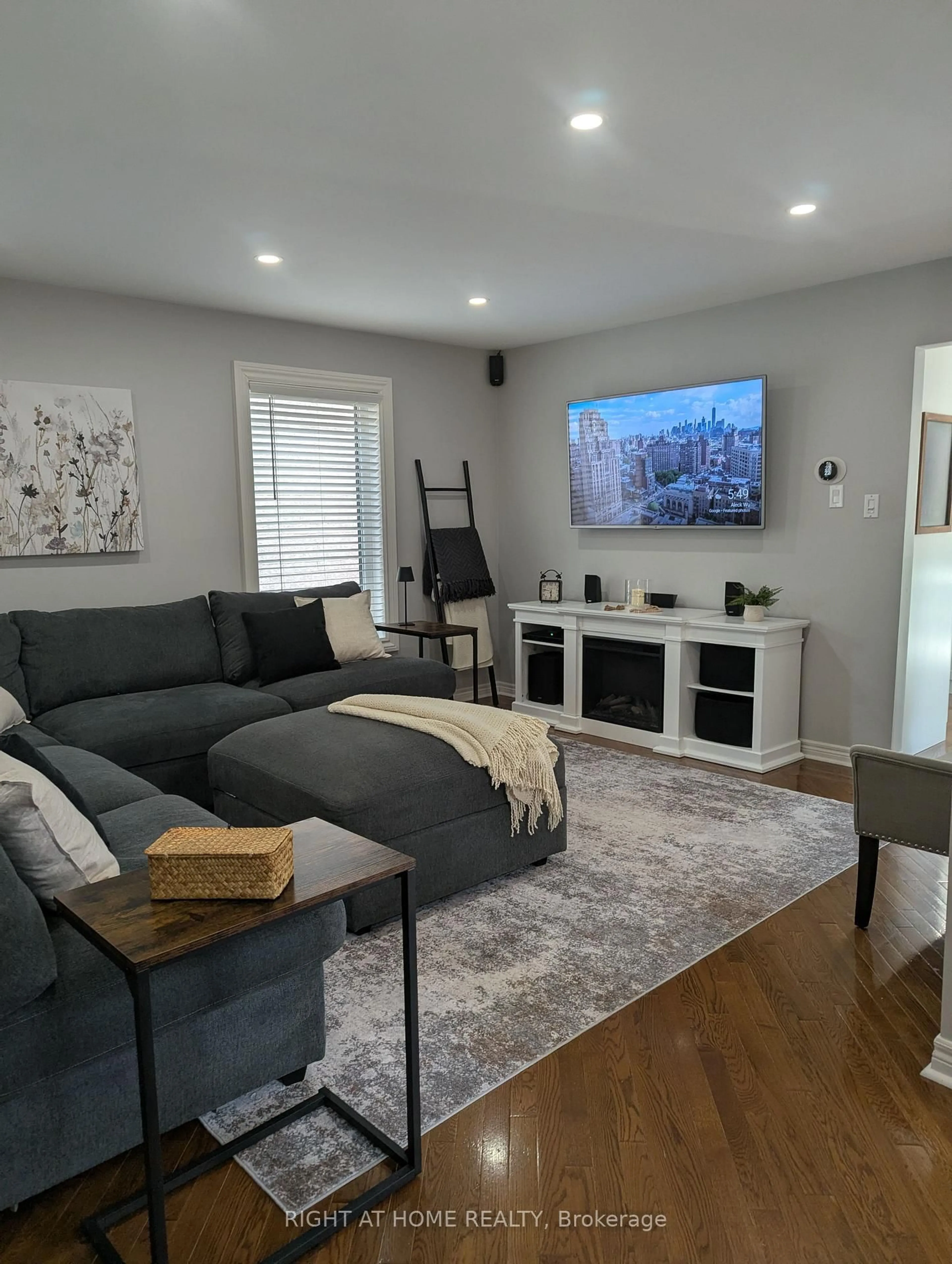 Living room with furniture, unknown for 12 Frustac Tr, Caledon Ontario L7E 1Y5