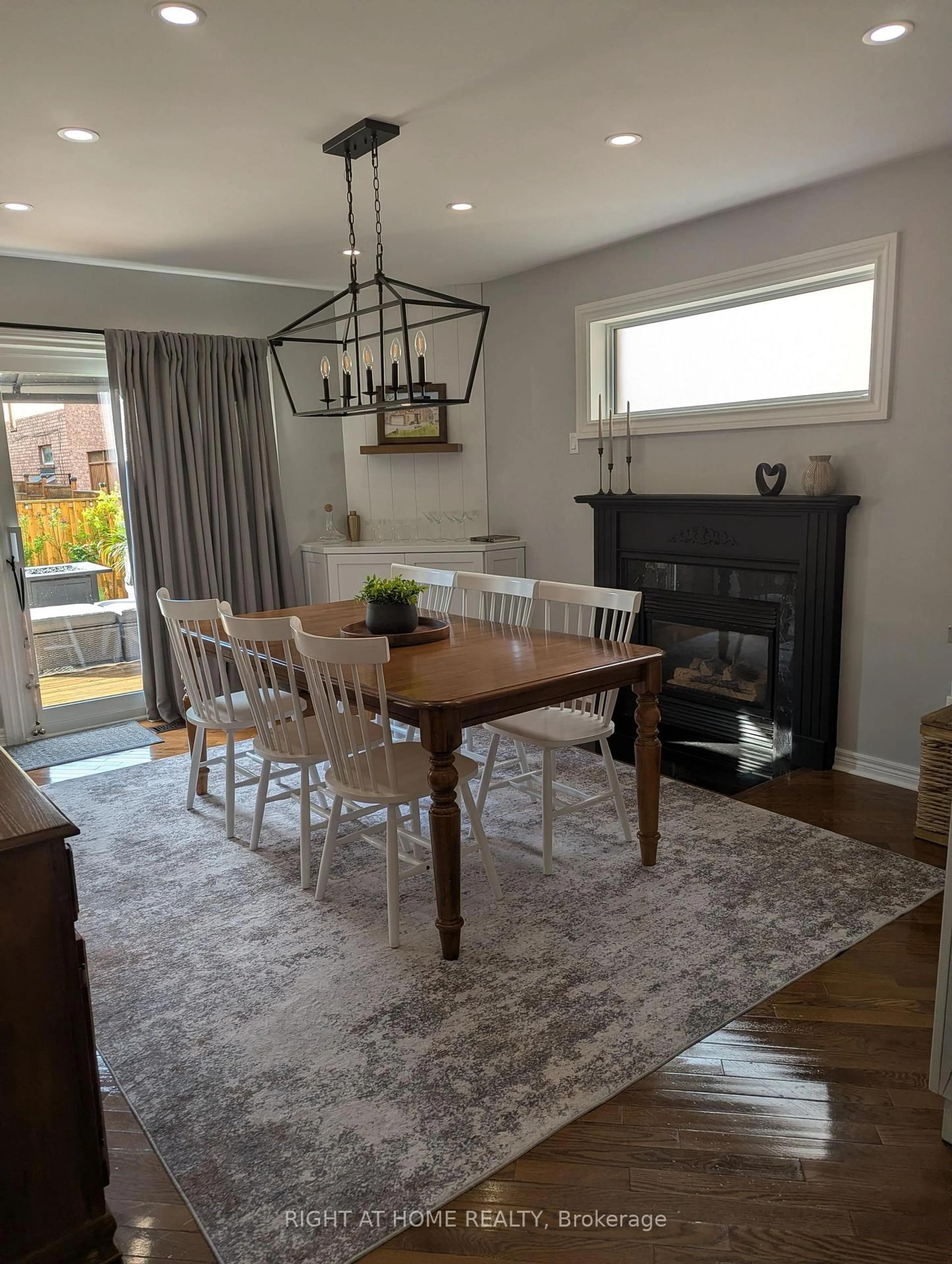 Dining room, wood/laminate floor for 12 Frustac Tr, Caledon Ontario L7E 1Y5