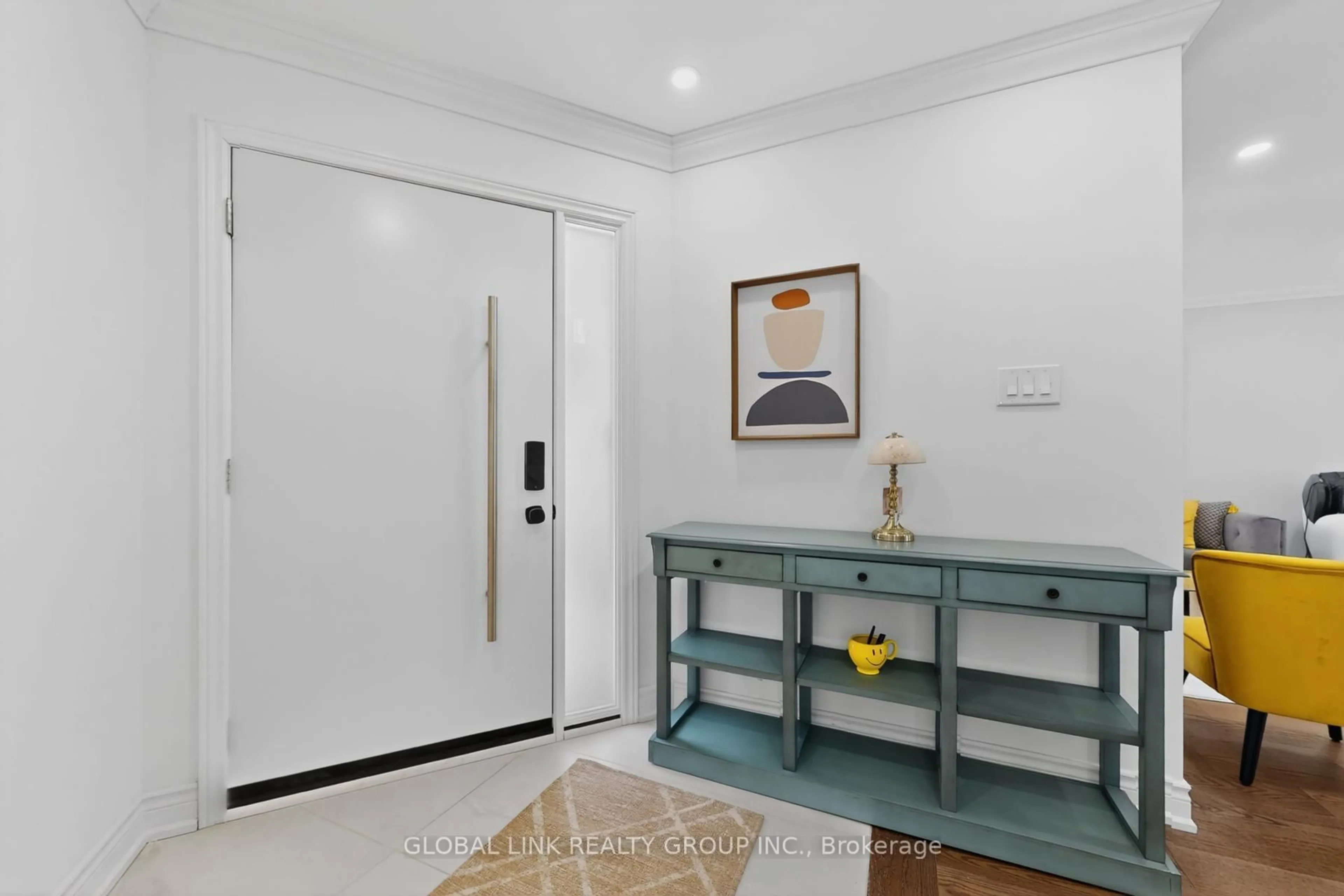 Indoor entryway for 2141 Galena Cres, Oakville Ontario L6H 4B1