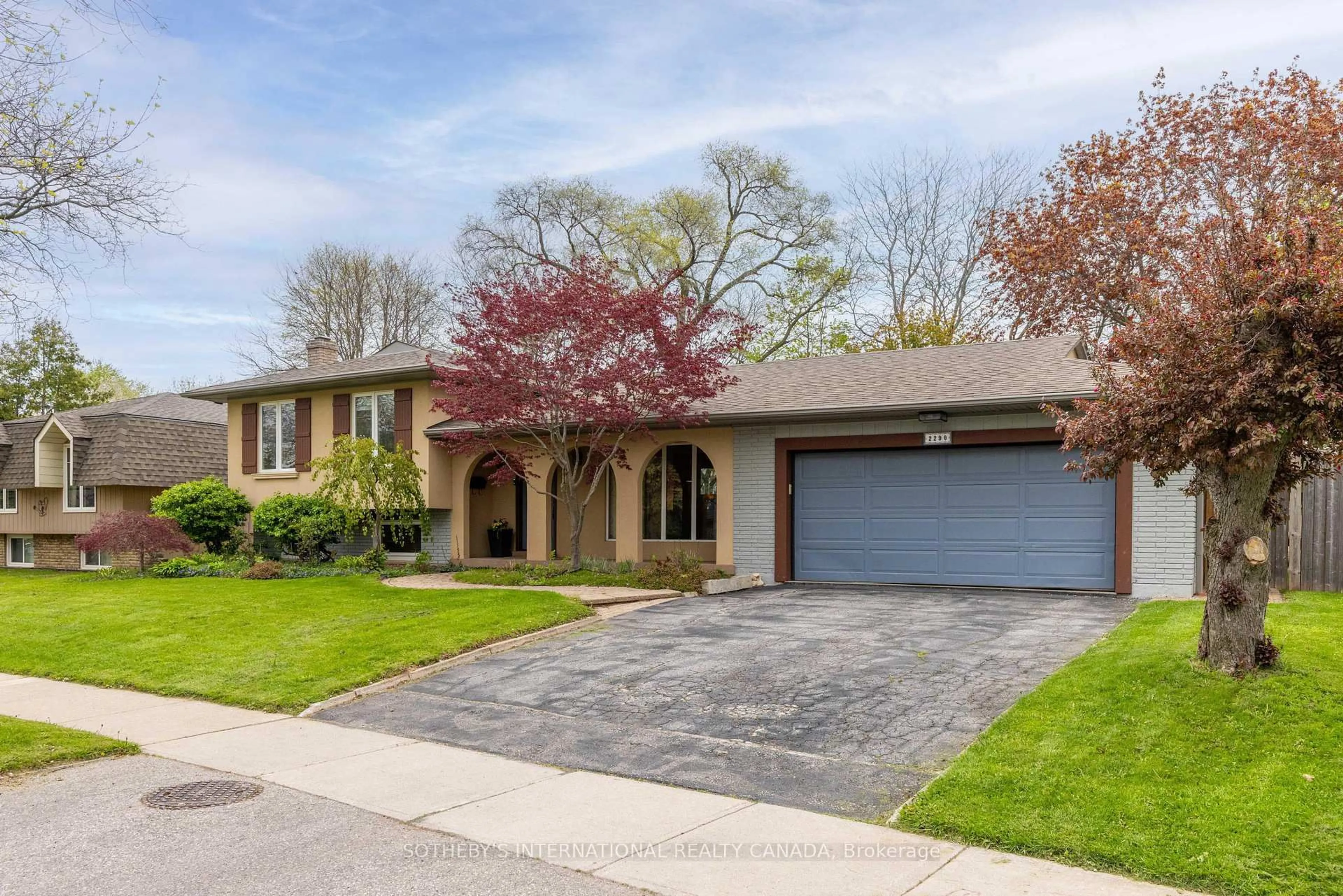 Home with brick exterior material, street for 2290 Bridge Rd, Oakville Ontario L6L 2G6