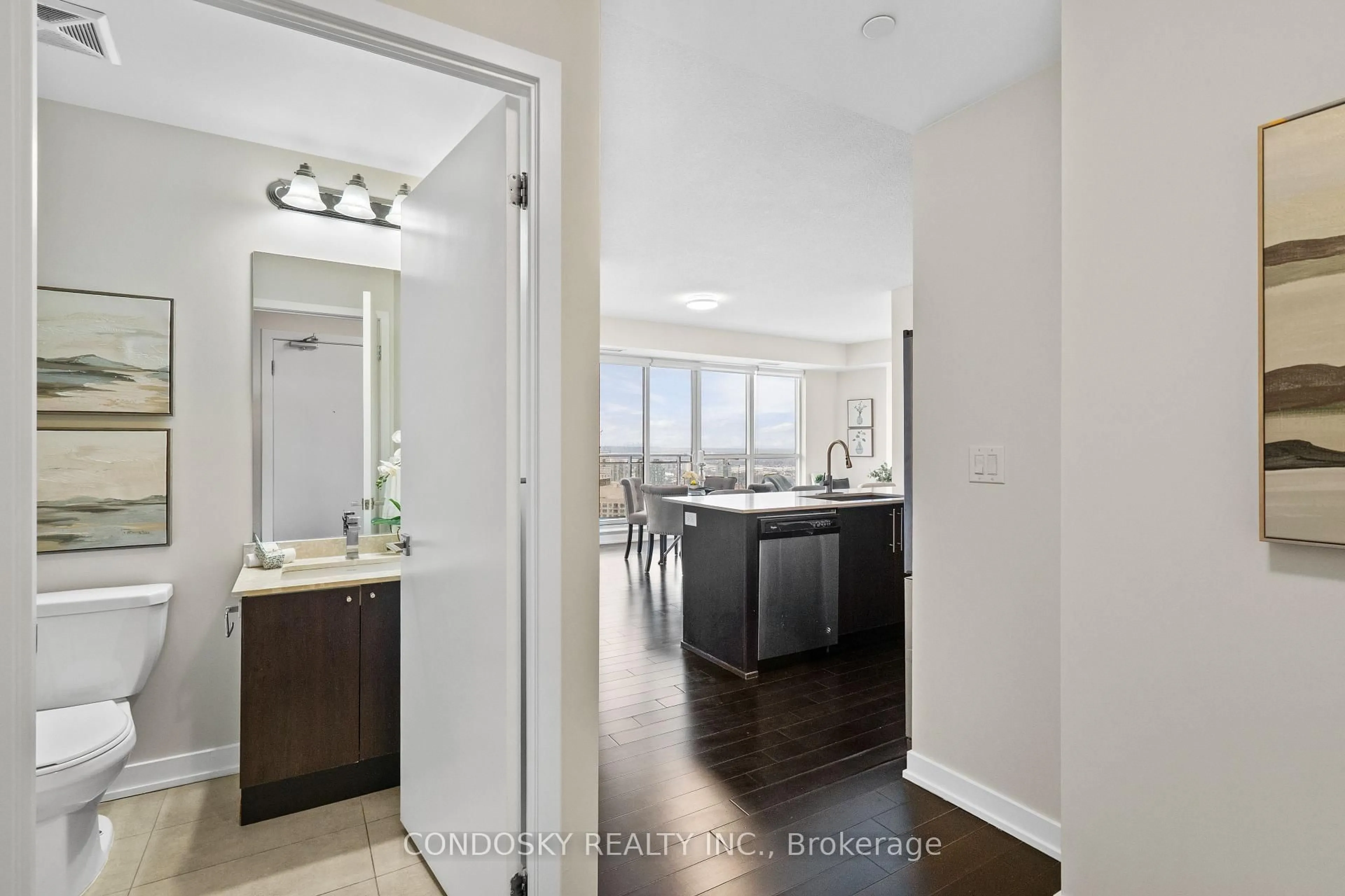 Indoor entryway for 510 Curran Pl #4109, Mississauga Ontario L5B 0J8