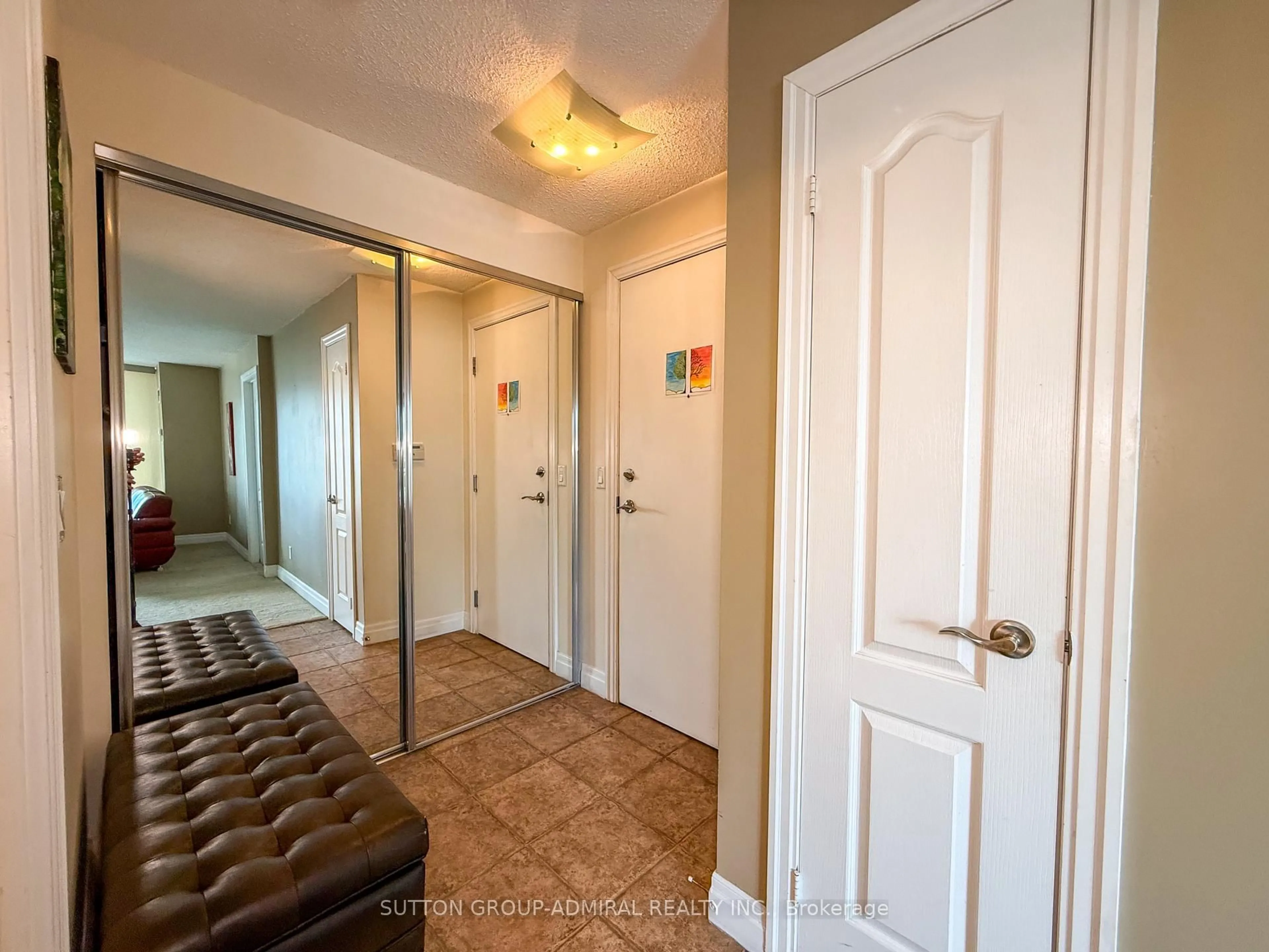 Indoor entryway for 2119 Lake Shore Blvd #415, Toronto Ontario M8V 4E8
