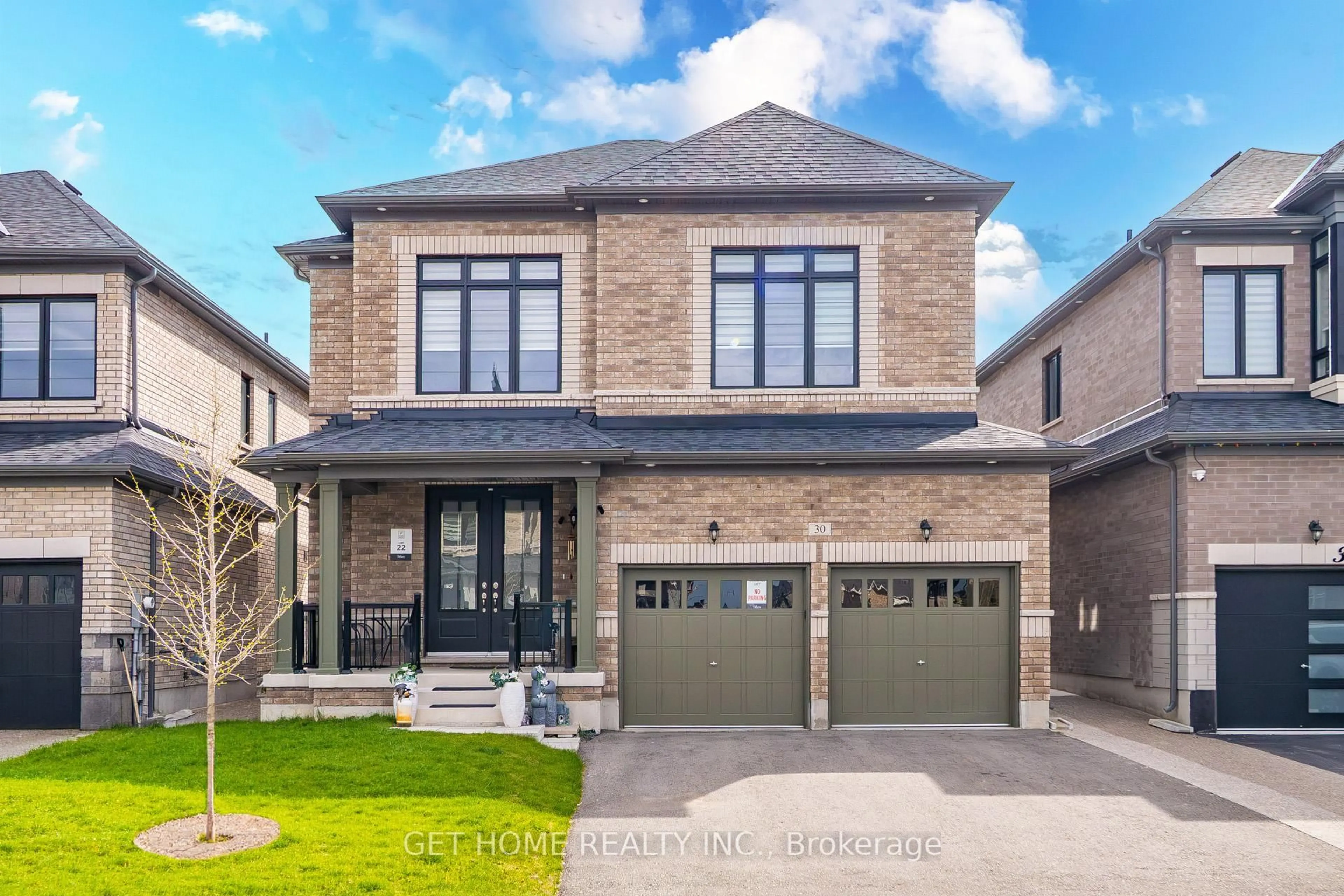 Home with brick exterior material, street for 30 Lowell Cres, Brampton Ontario L6X 5S1