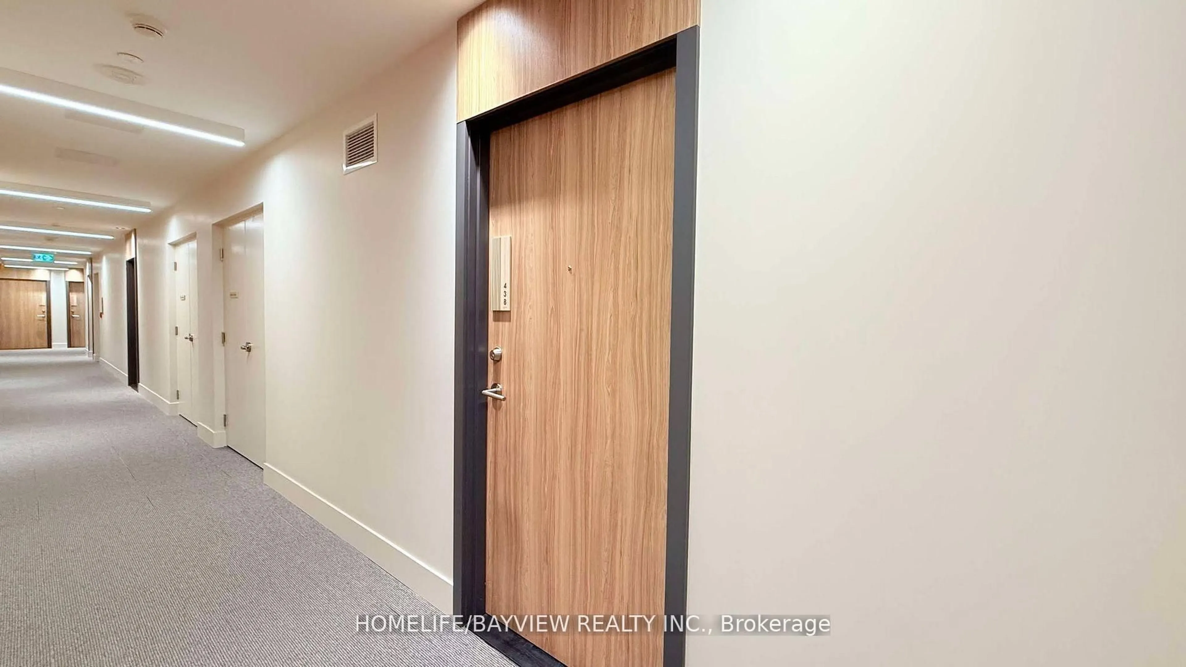 Indoor foyer for 3100 Keele St #438, Toronto Ontario M3M 2H4