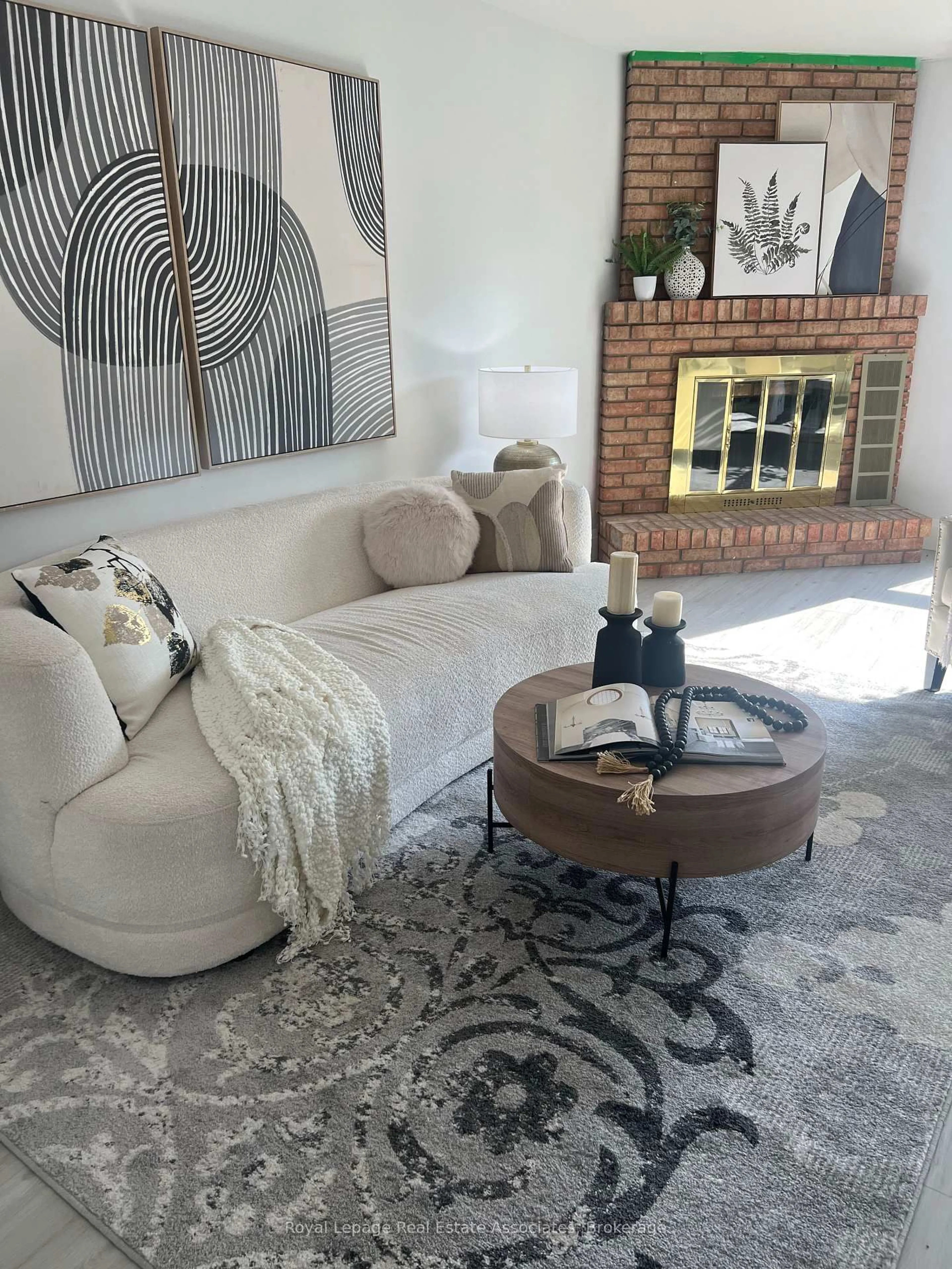 Living room with furniture, unknown for 40 Langston Dr, Brampton Ontario L6V 3W7