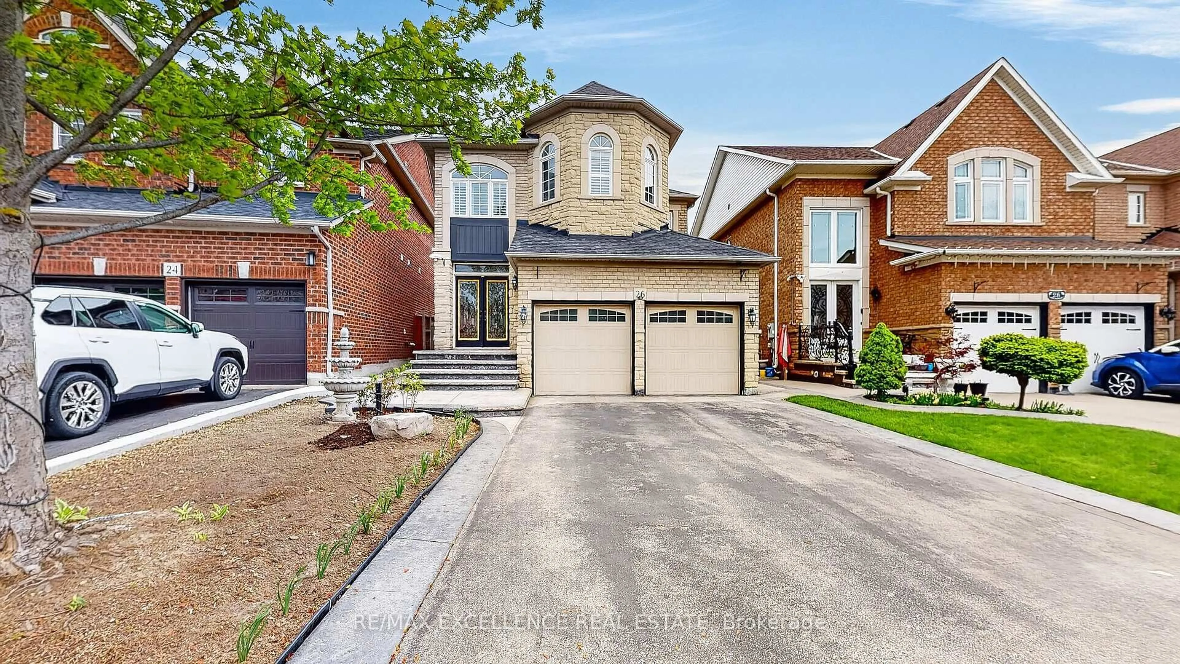 Home with brick exterior material, street for 26 Blue Diamond Dr, Brampton Ontario L6S 6J2