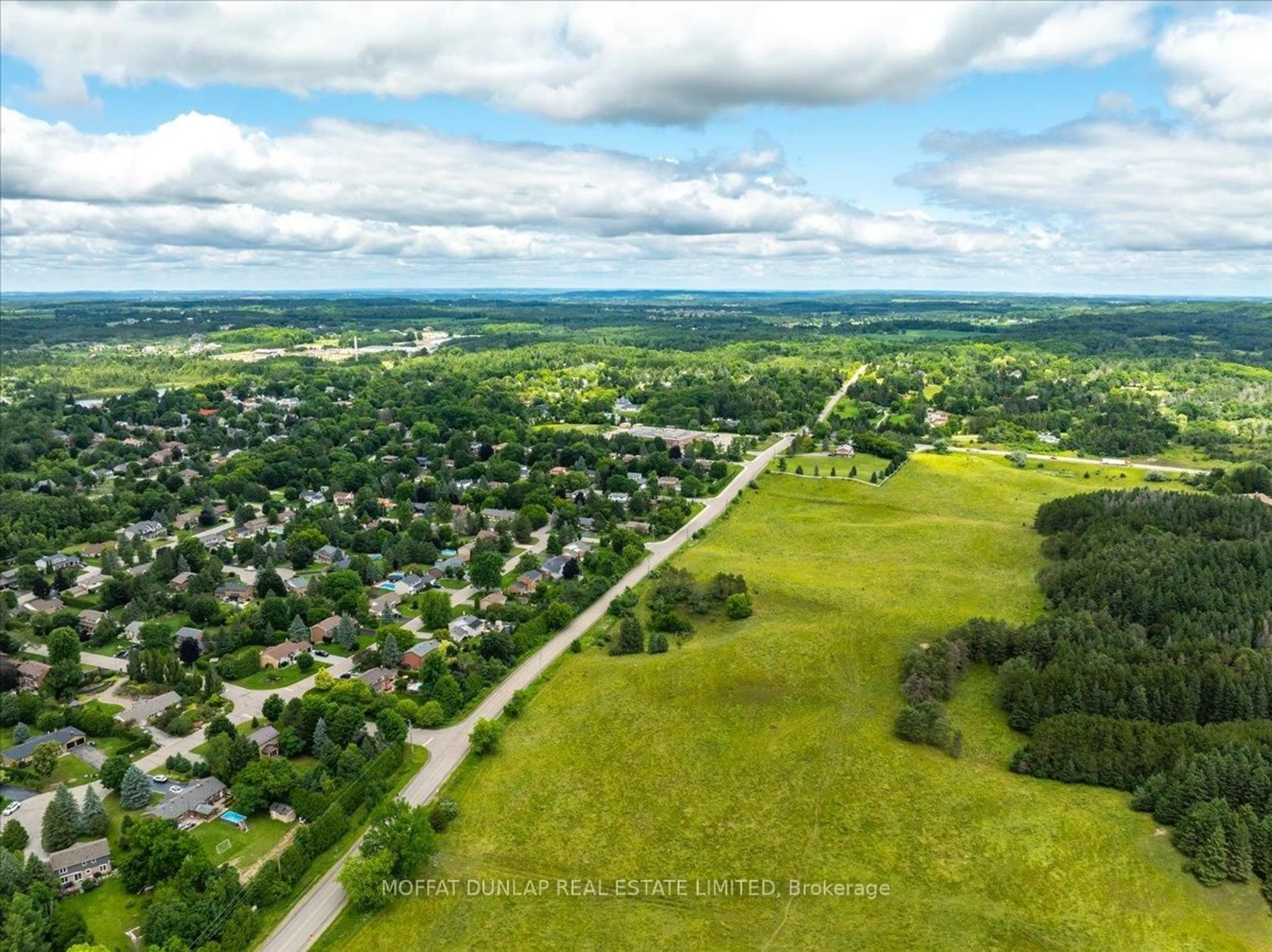 A pic from outside/outdoor area/front of a property/back of a property/a pic from drone, unknown for 8575 Patterson Sdrd, Caledon Ontario L7E 0J5