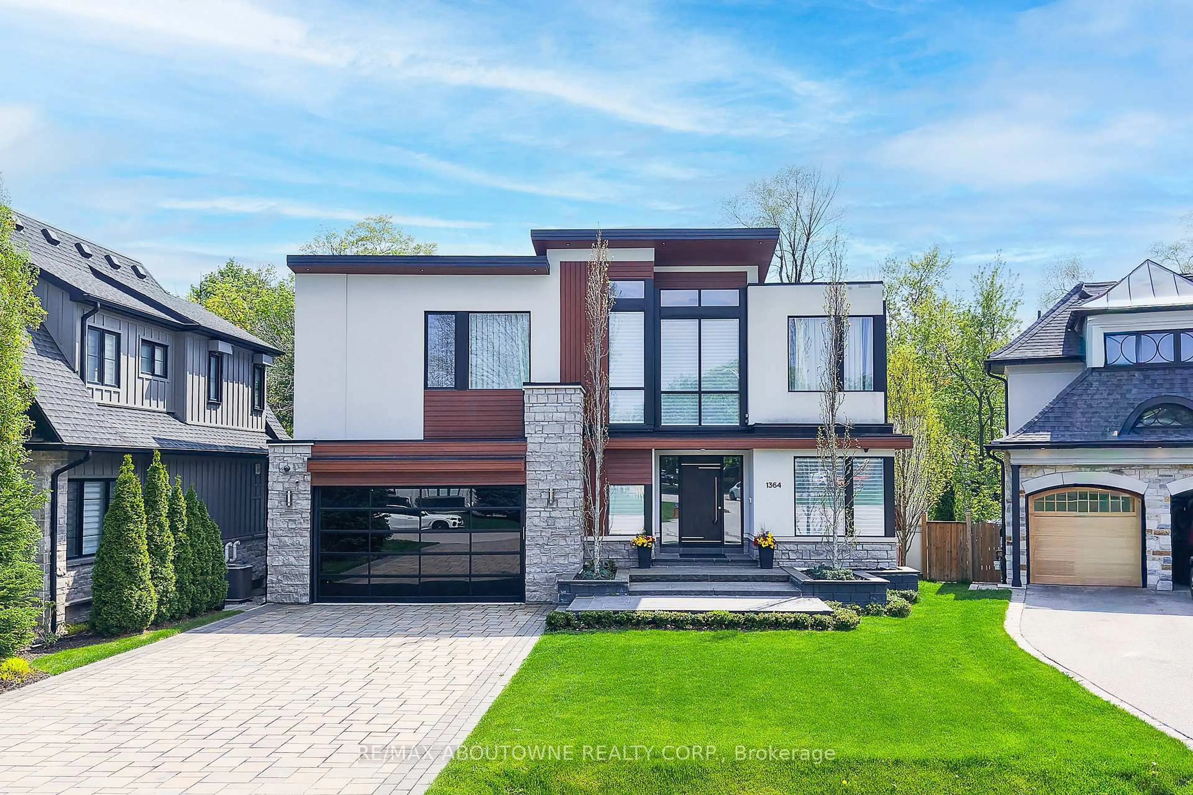 Home with brick exterior material, street for 1364 Acton Cres, Oakville Ontario L6J 2S5