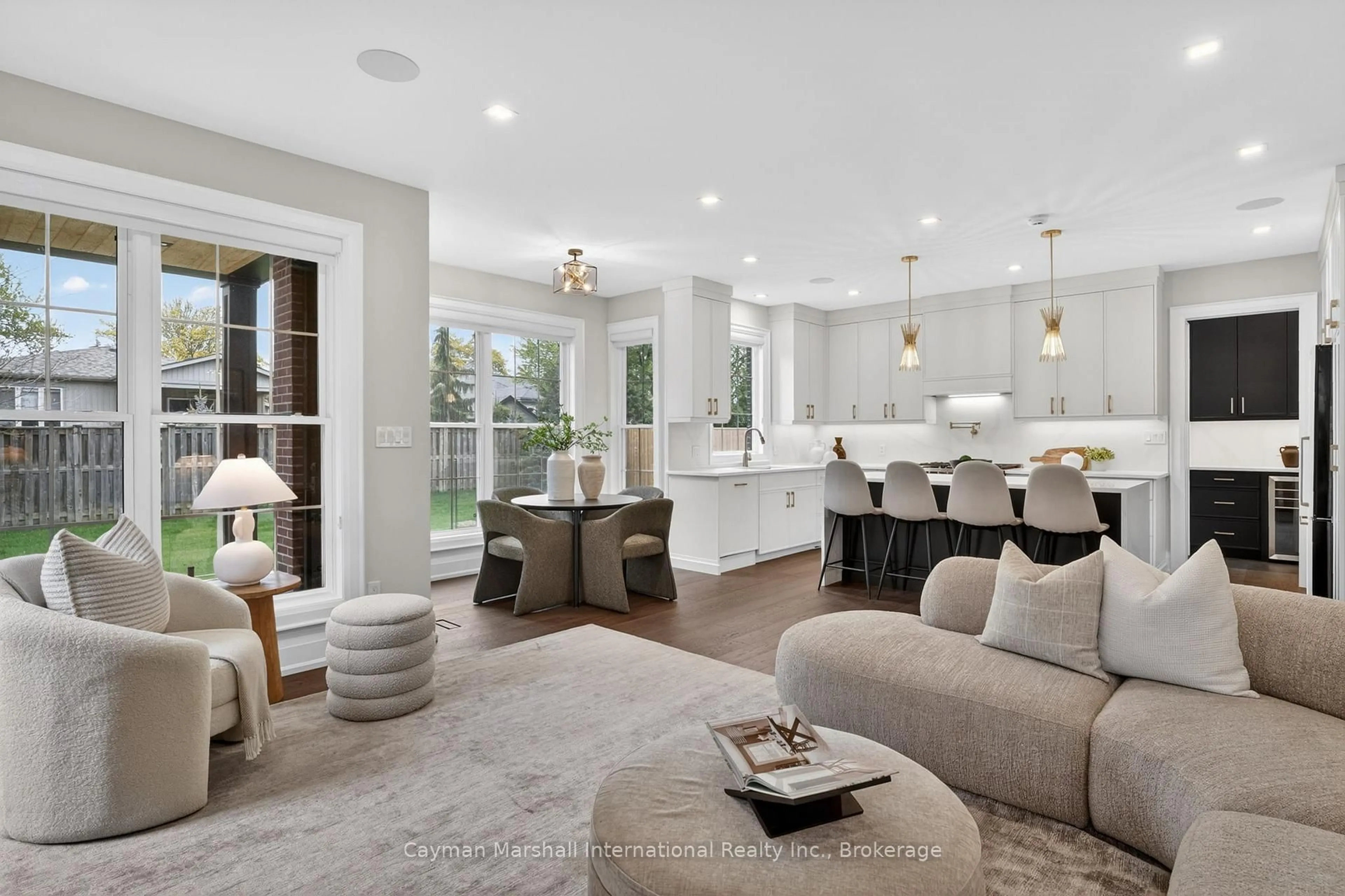 Open concept kitchen, unknown for 84 John St, Milton Ontario L9T 1G3