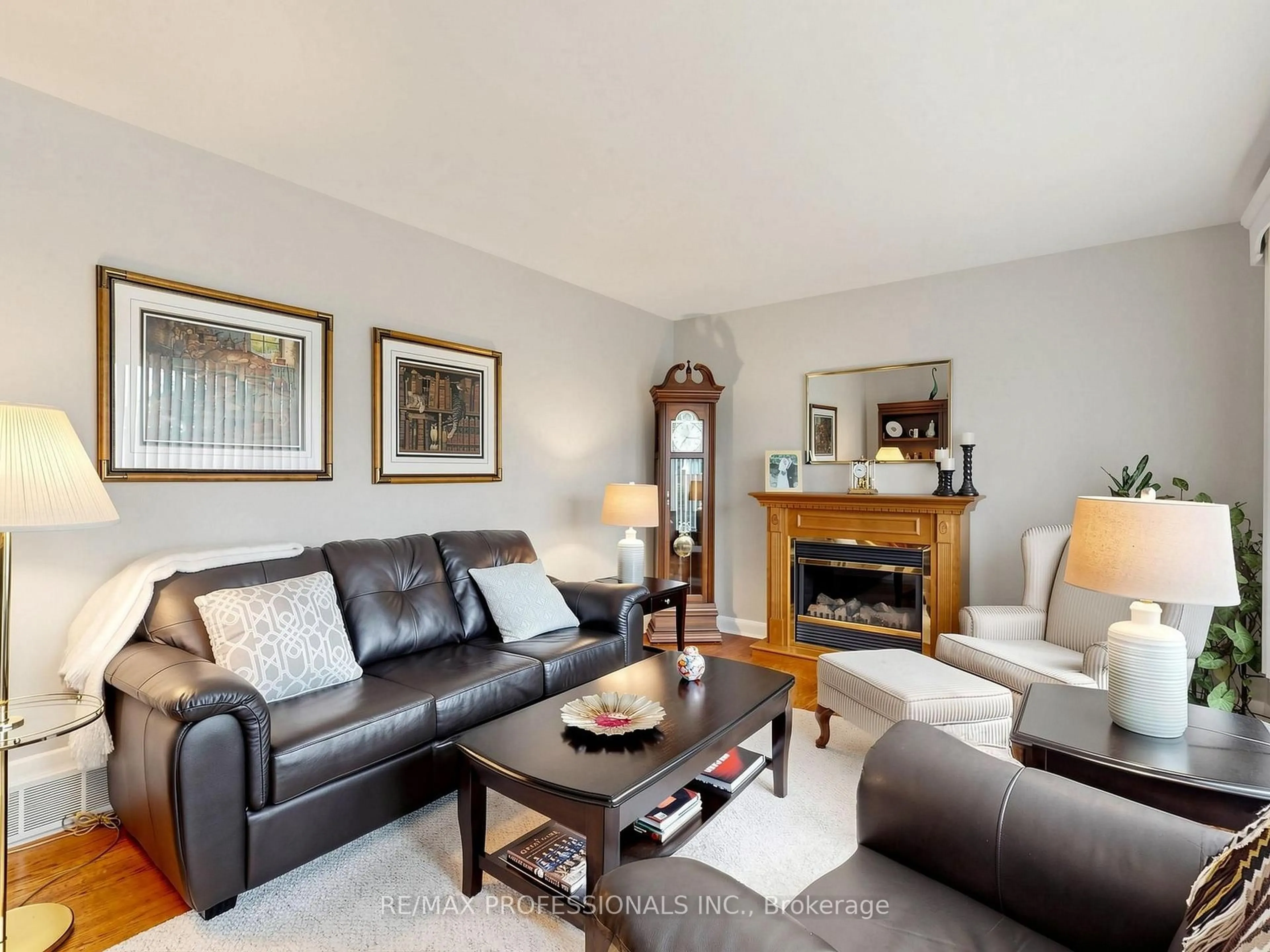 Living room with furniture, unknown for 177 Elmhurst Dr, Toronto Ontario M9W 2L2