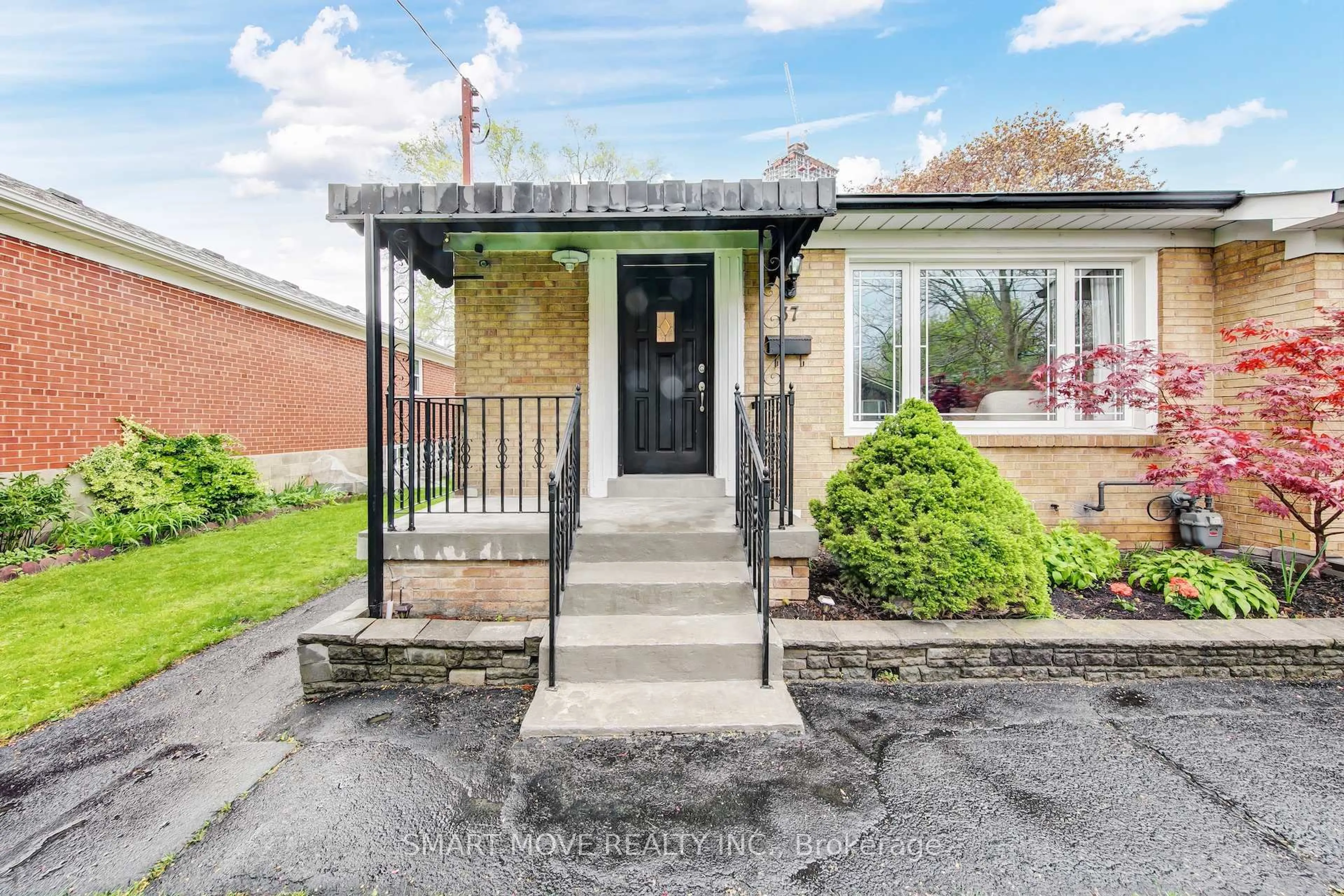 Unknown for 37 Poplar Ave, Toronto Ontario M9B 3R5