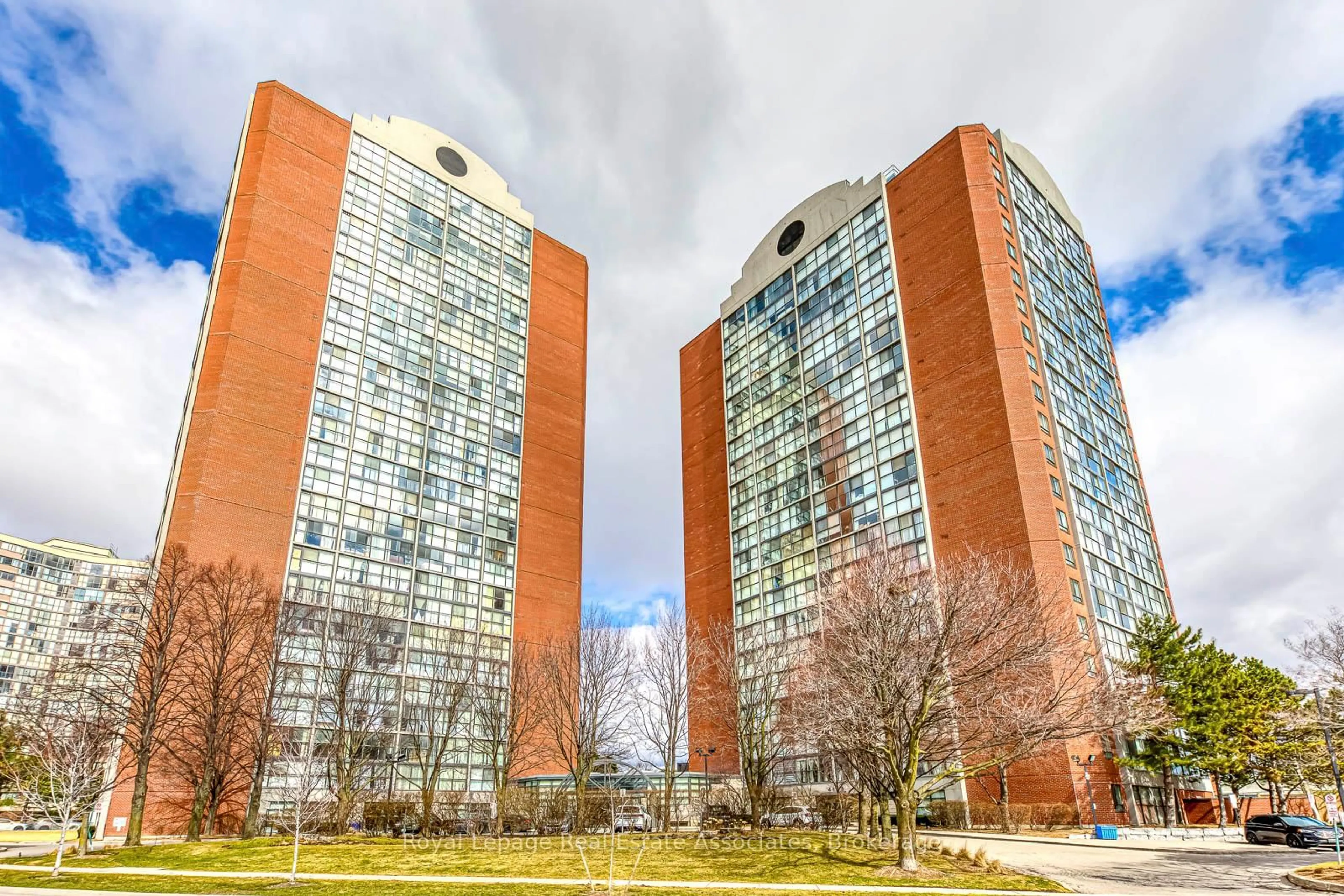 Unknown for 4185 Shipp Dr #Ph18, Mississauga Ontario L4Z 2Y8