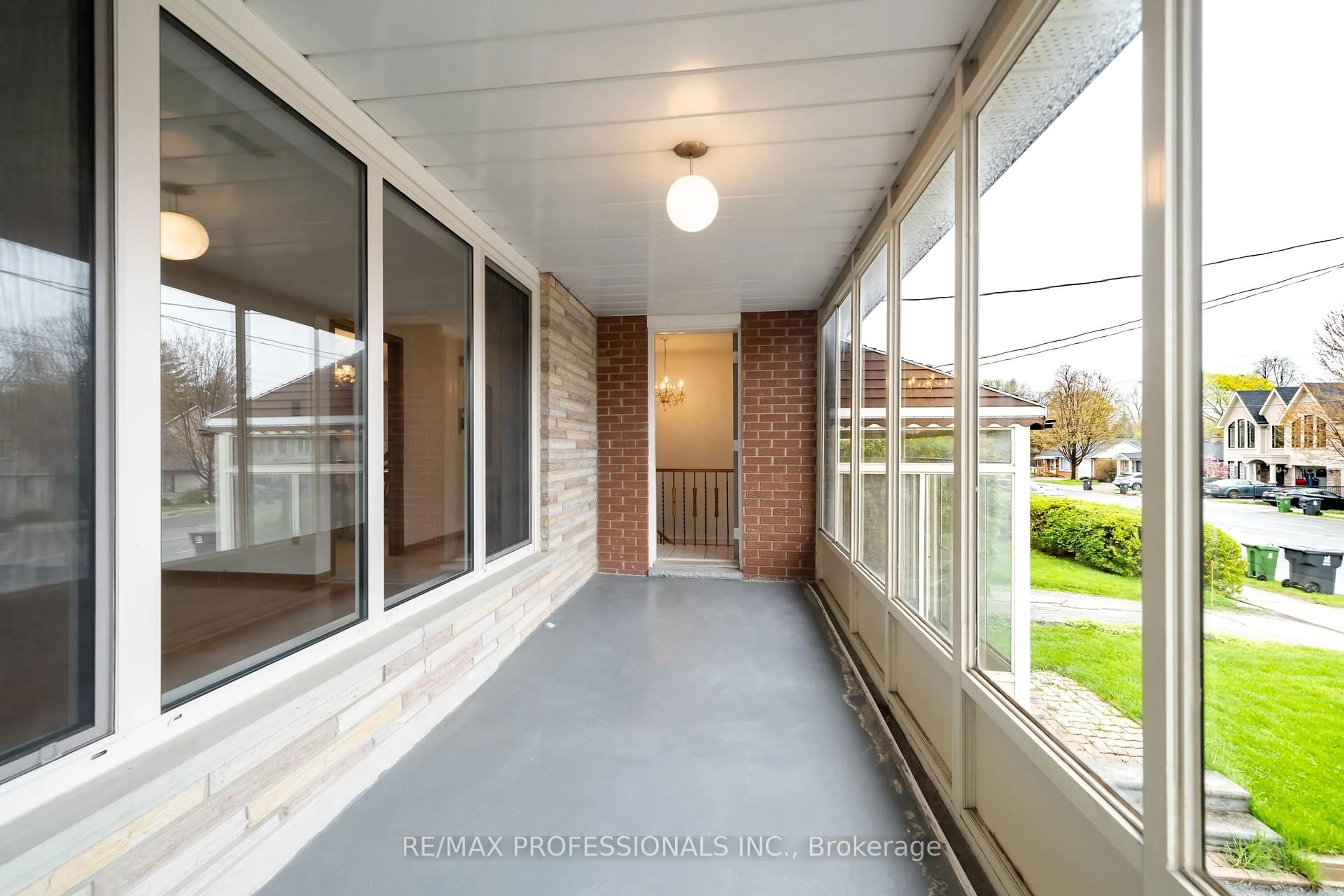 Unknown for 1164 Kipling Ave, Toronto Ontario M9B 3M6