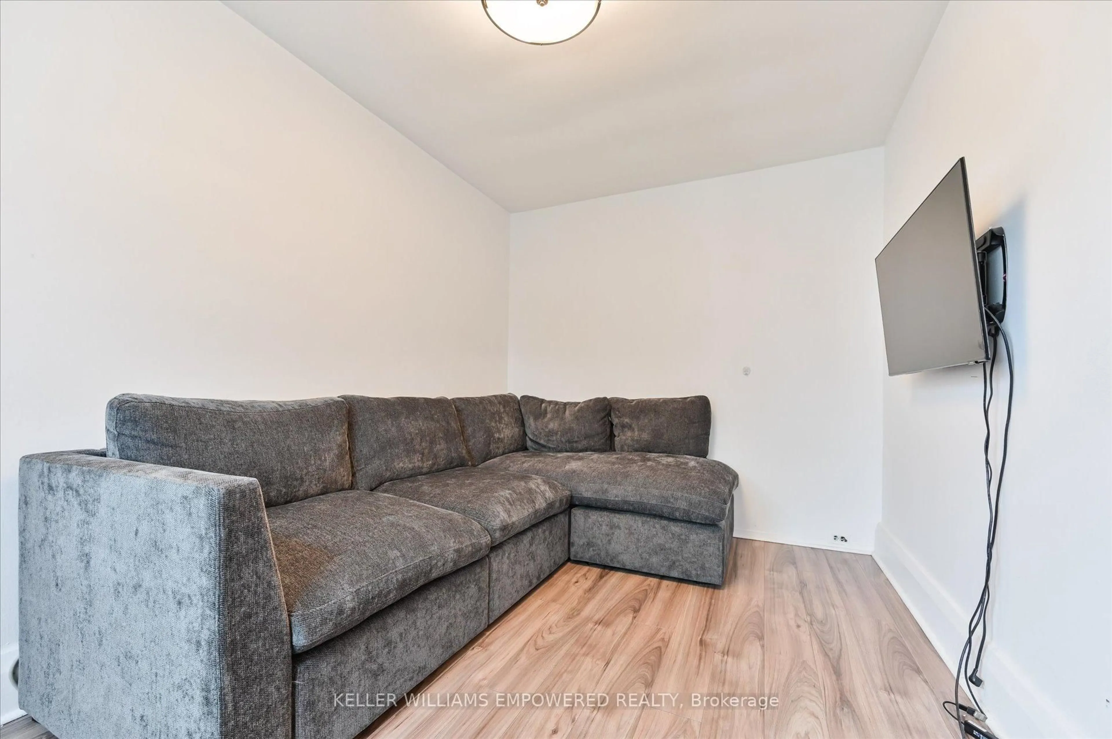 A pic of a room for 212 Silverthorn Ave, Toronto Ontario M6N 3K4