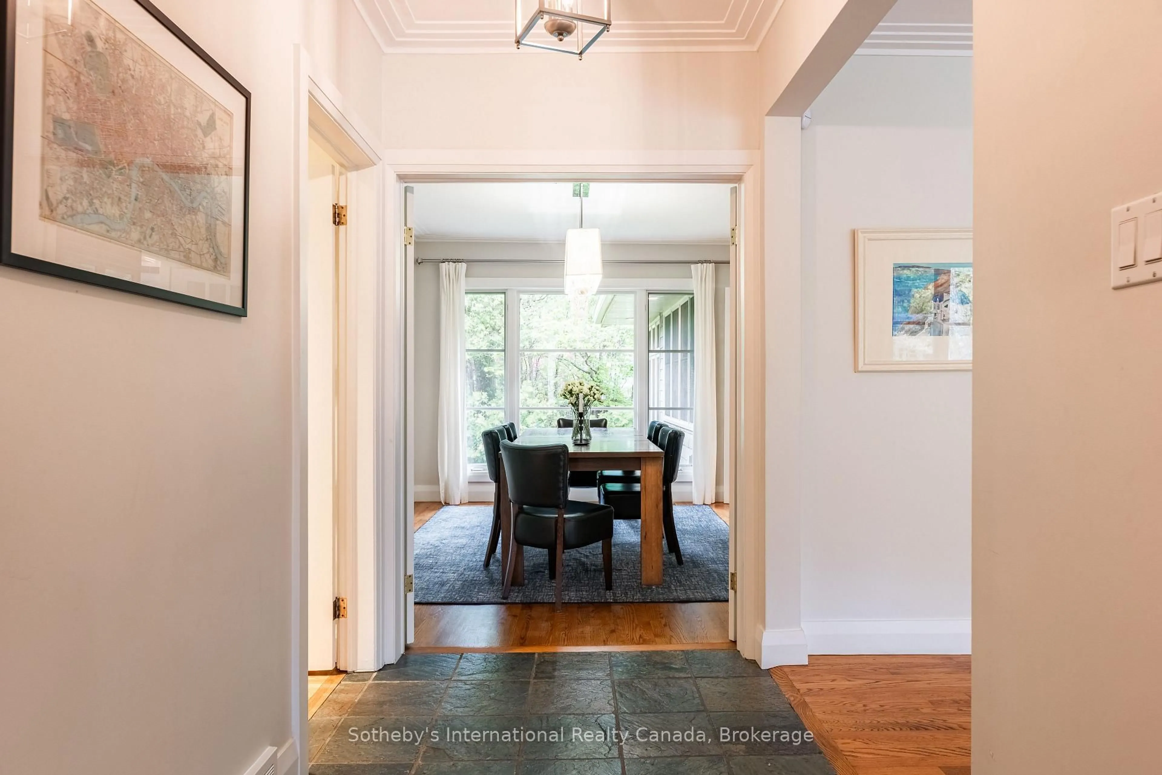 Dining room, unknown for 237 Burgundy Dr, Oakville Ontario L6J 4G2