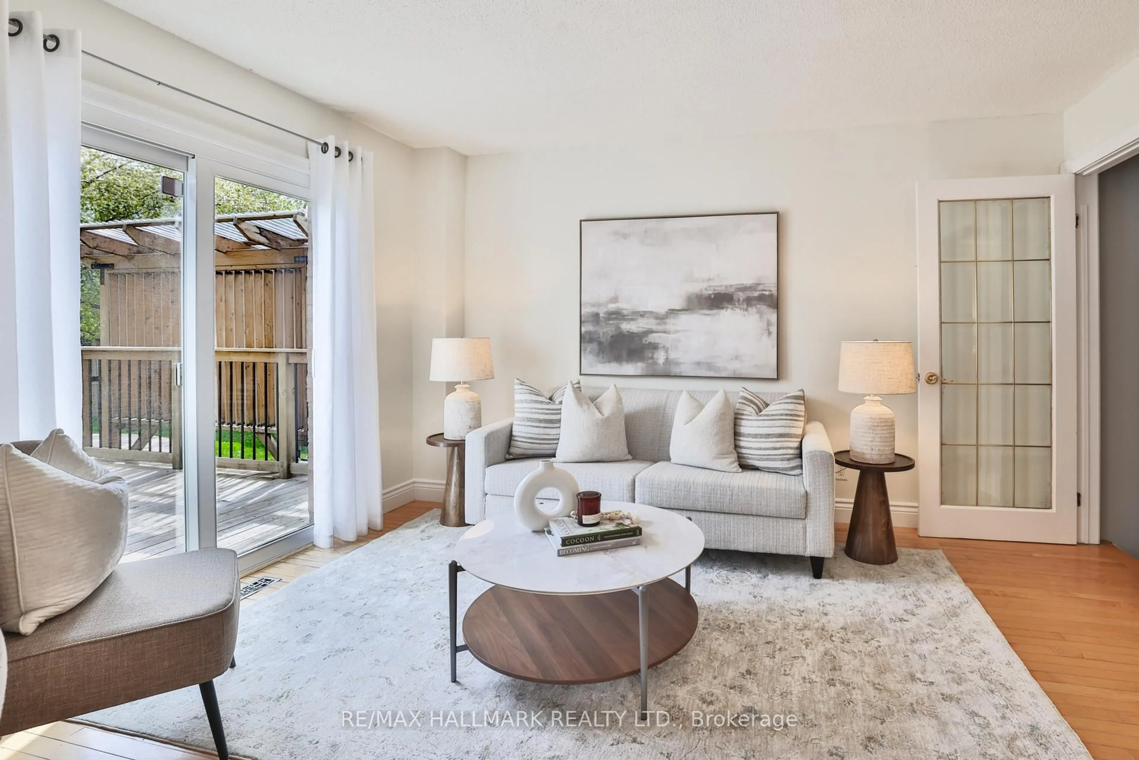 Living room with furniture, unknown for 192 Martindale Cres, Brampton Ontario L6X 2V2