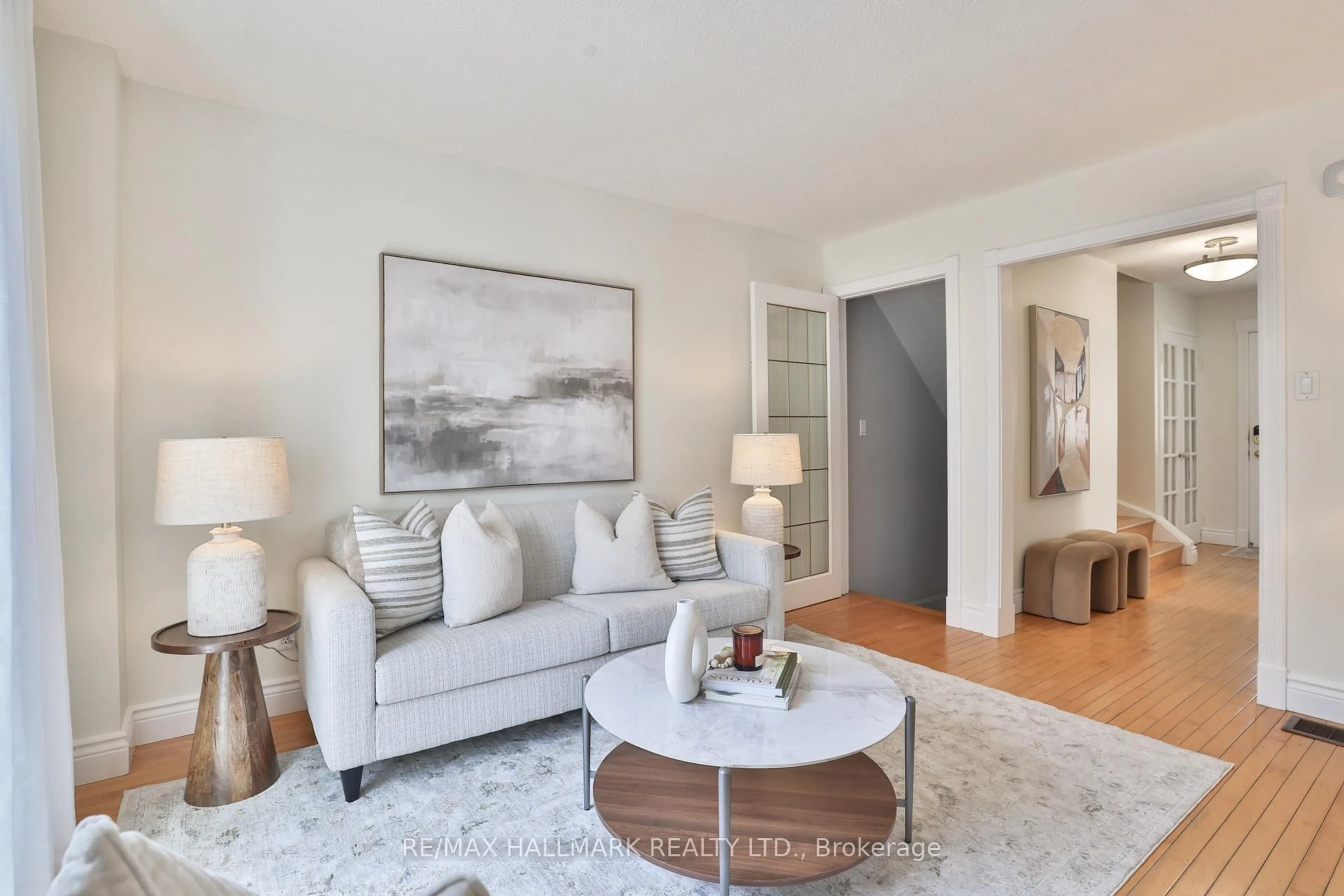 Living room with furniture, unknown for 192 Martindale Cres, Brampton Ontario L6X 2V2