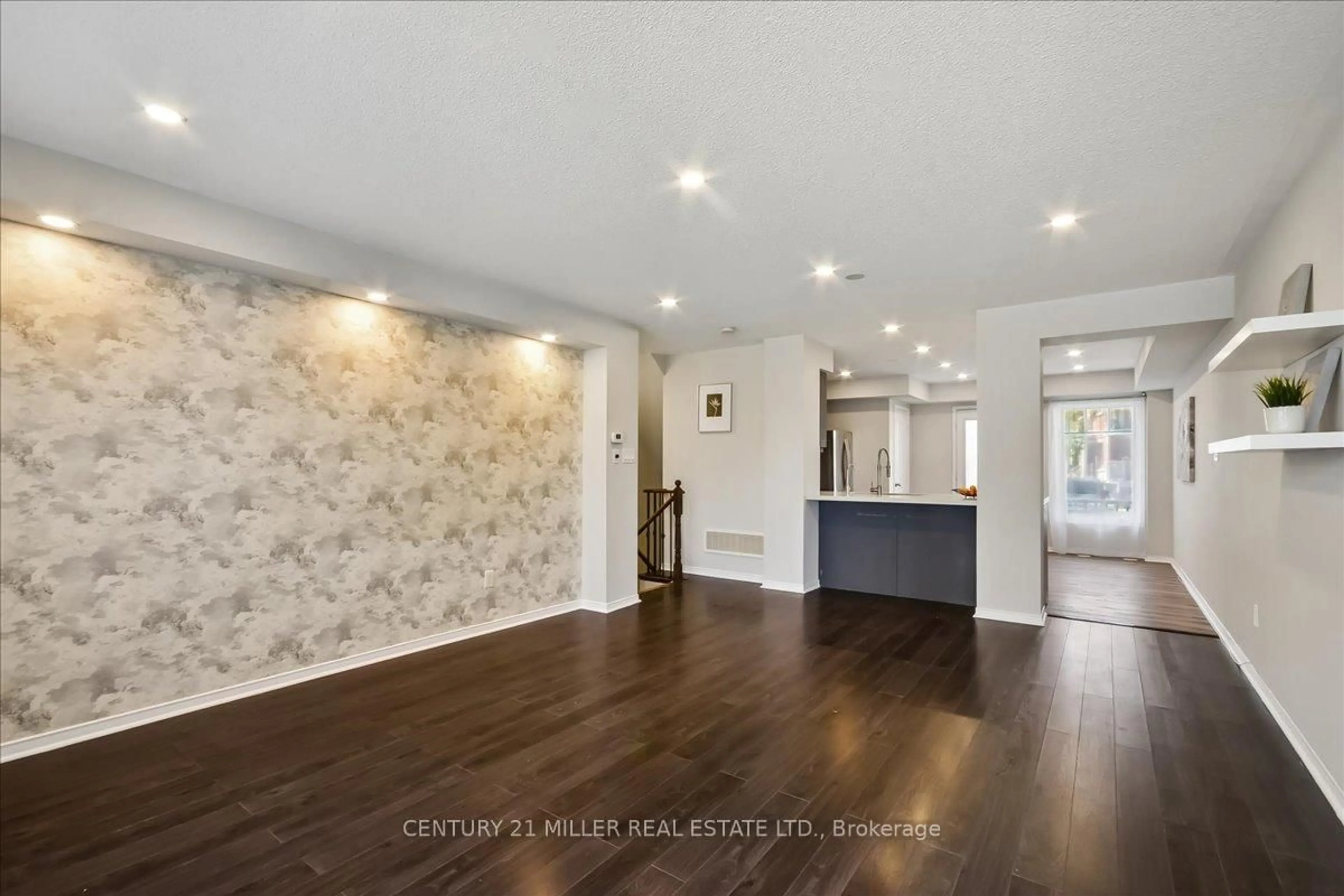 Unknown for 3100 Thomas St #7, Mississauga Ontario L5M 0T2