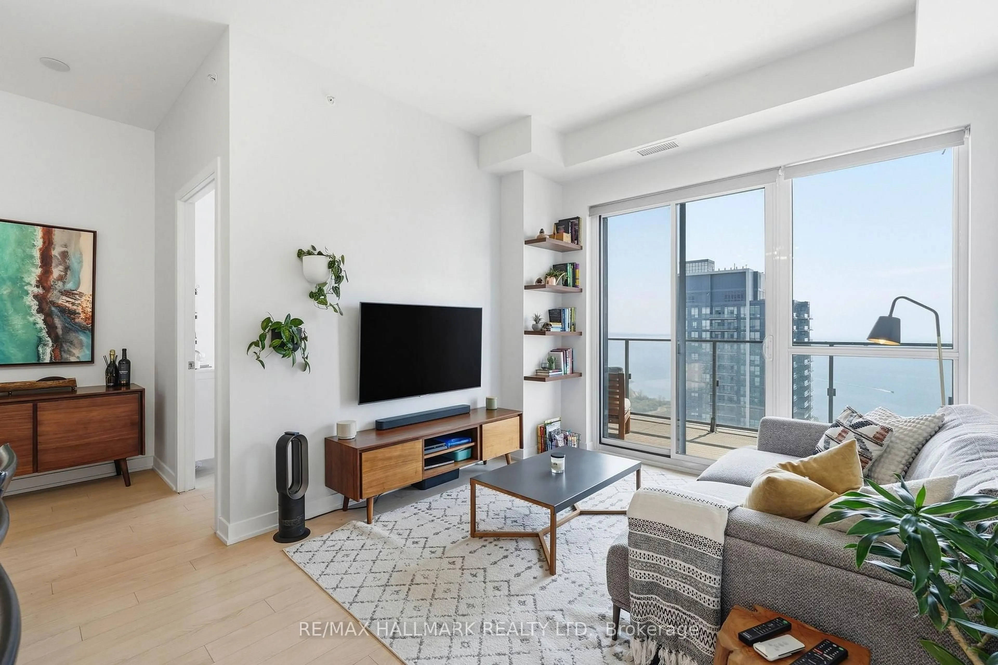 Living room with furniture, unknown for 10 Park Lawn Rd #4310, Toronto Ontario M8V 0H9