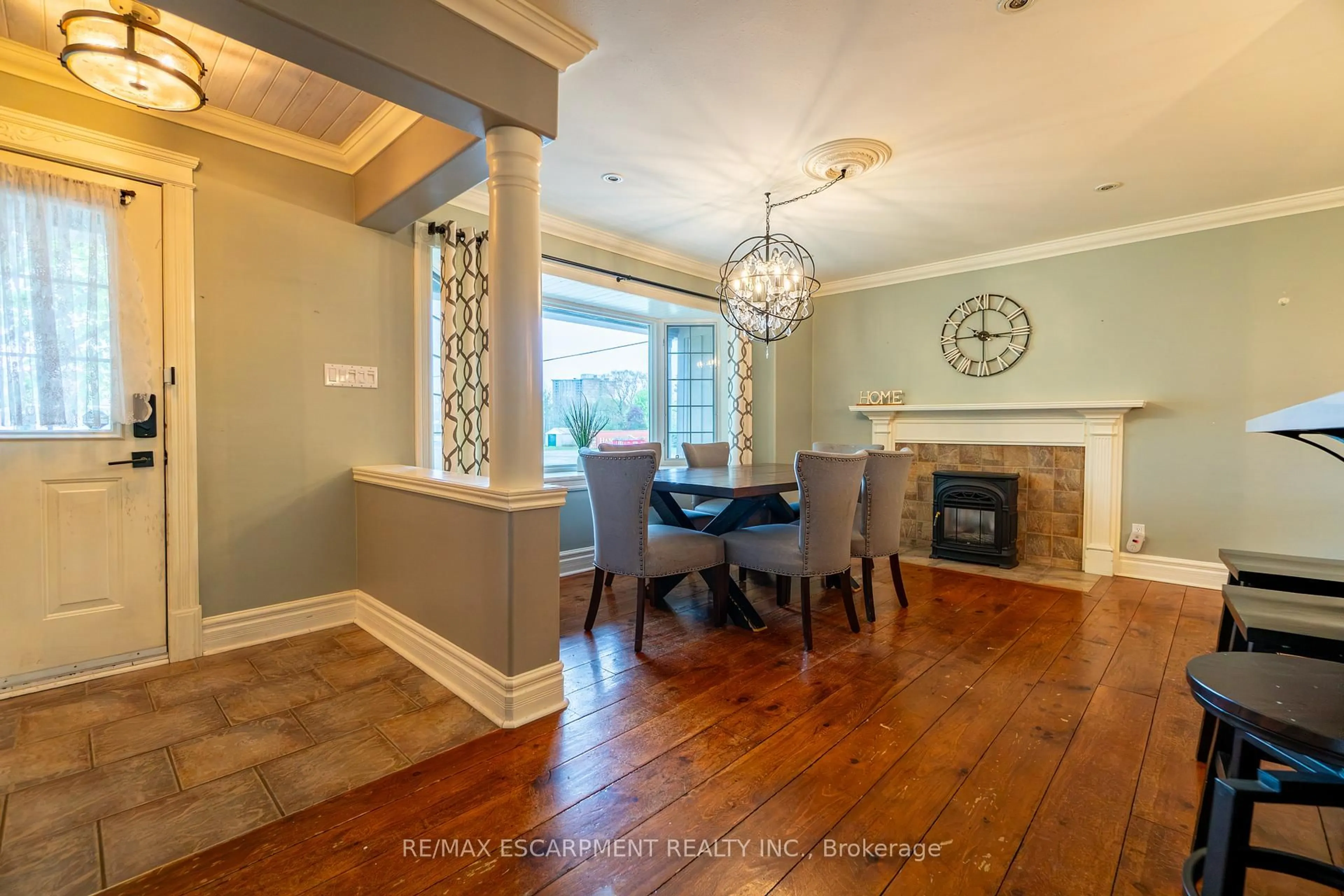 Dining room, unknown for 5349 Bromley Rd, Burlington Ontario L7L 3G5