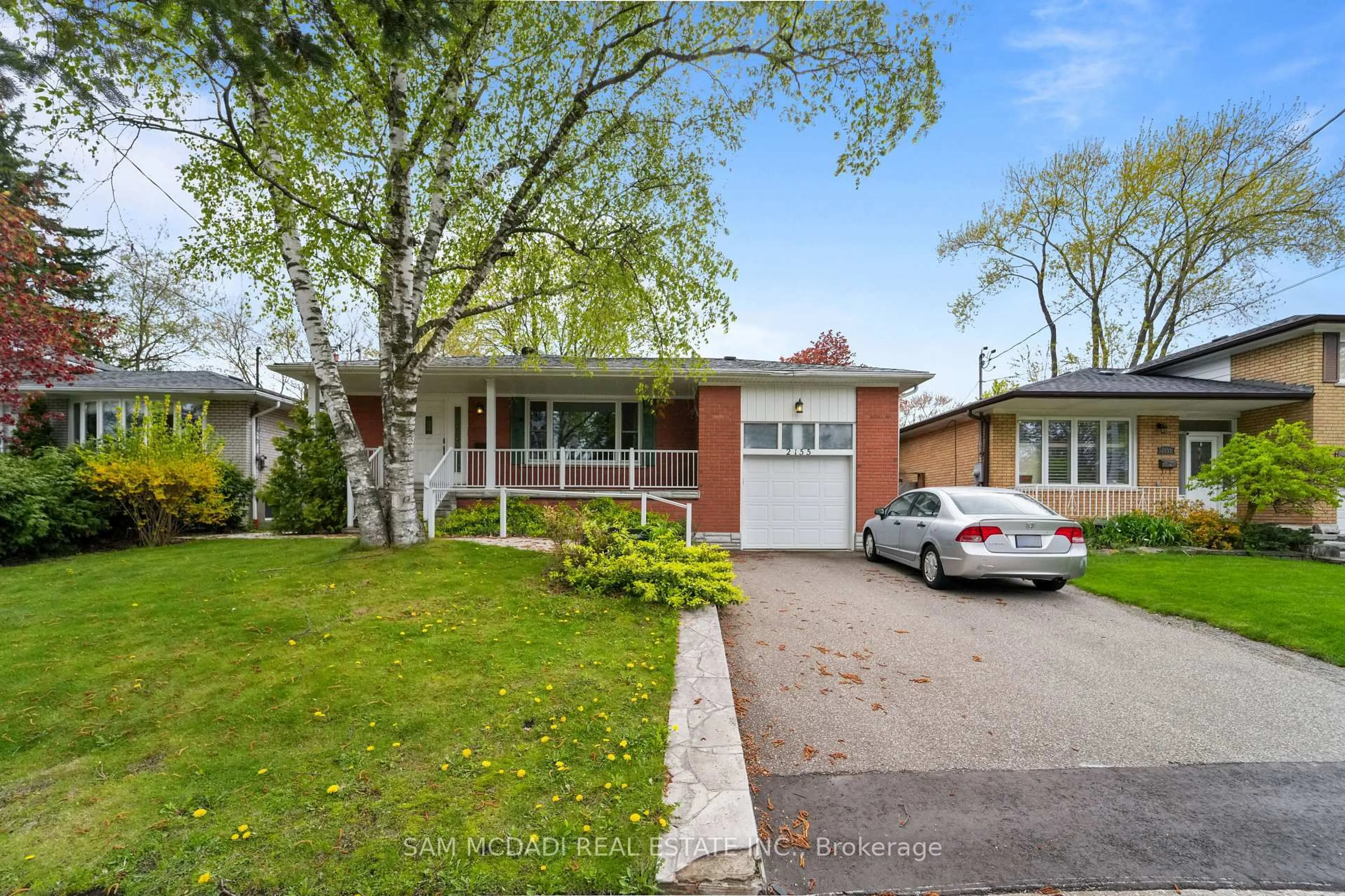 Home with brick exterior material, street for 2155 Davebrook Rd, Mississauga Ontario L5J 3M4