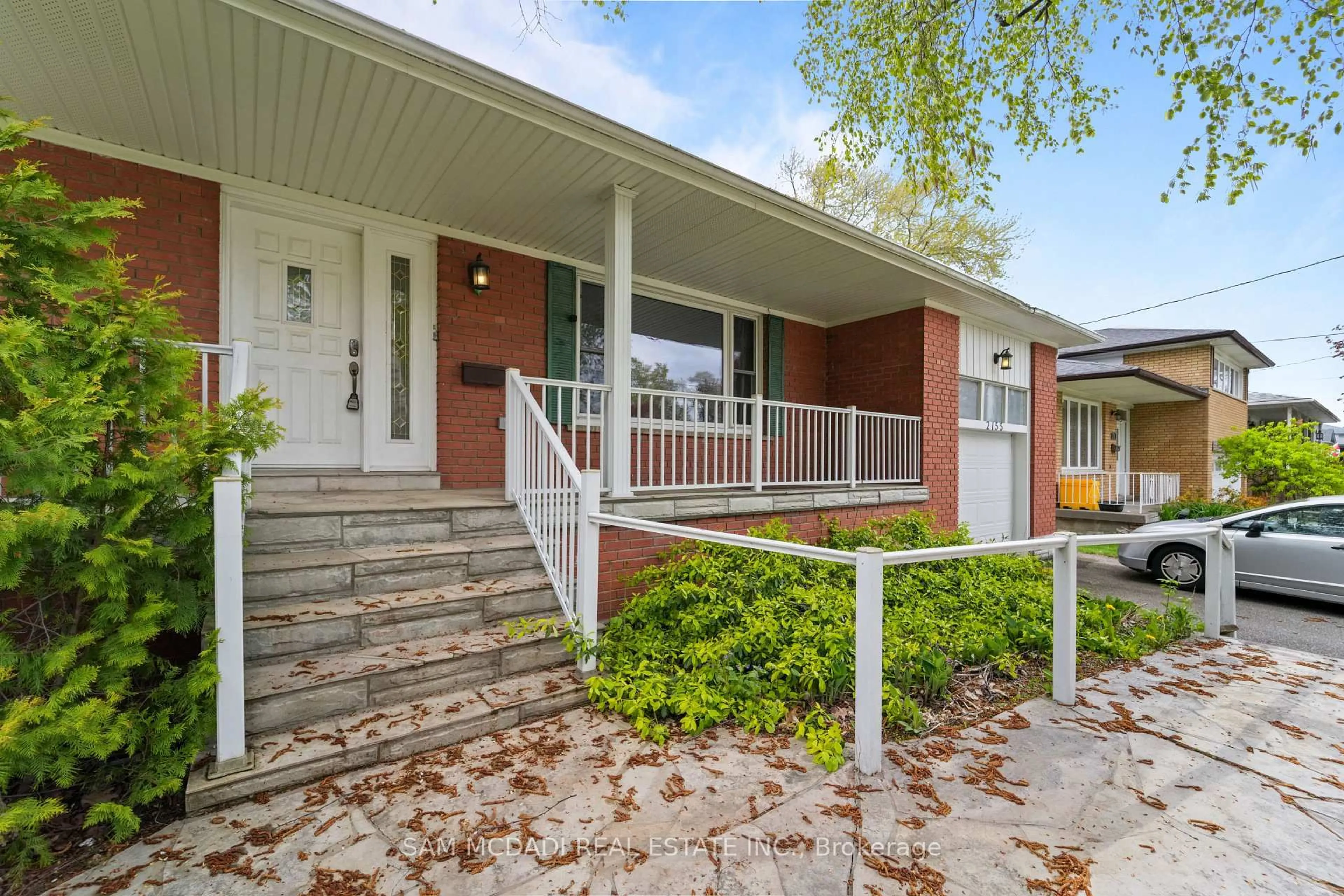 Home with brick exterior material, street for 2155 Davebrook Rd, Mississauga Ontario L5J 3M4