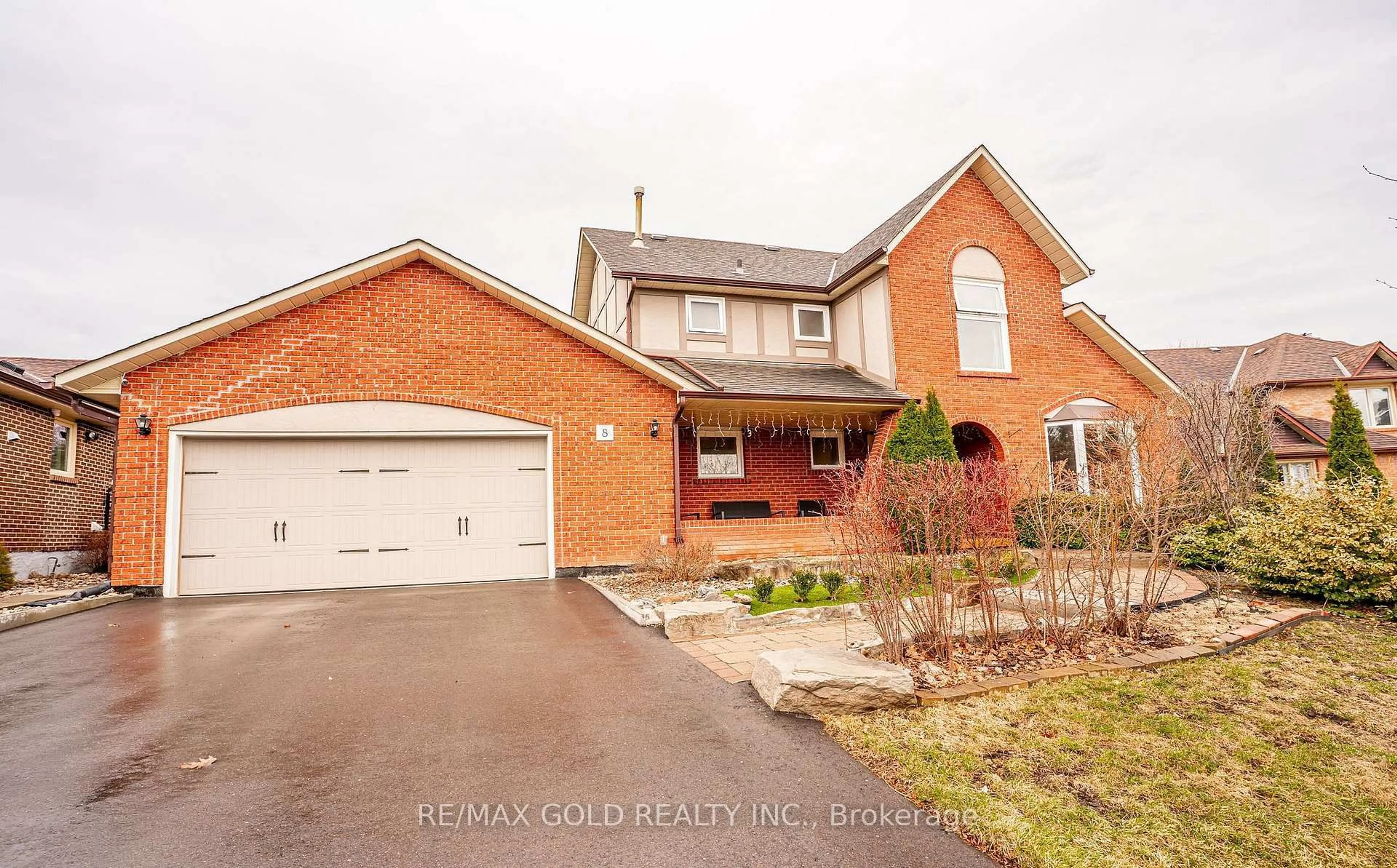 Home with brick exterior material, street for 8 Oldham Cres, Brampton Ontario L6Z 1W3