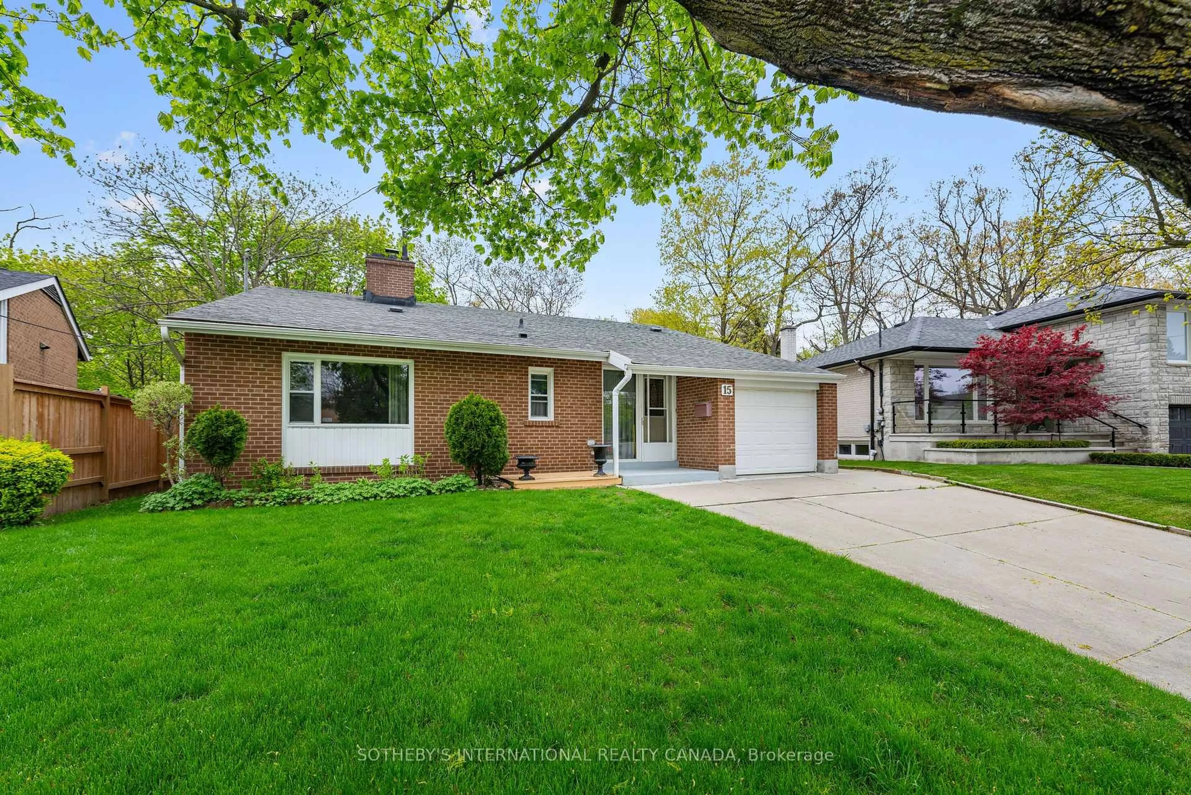 Unknown for 15 Saxony Cres, Toronto Ontario M9P 1S2
