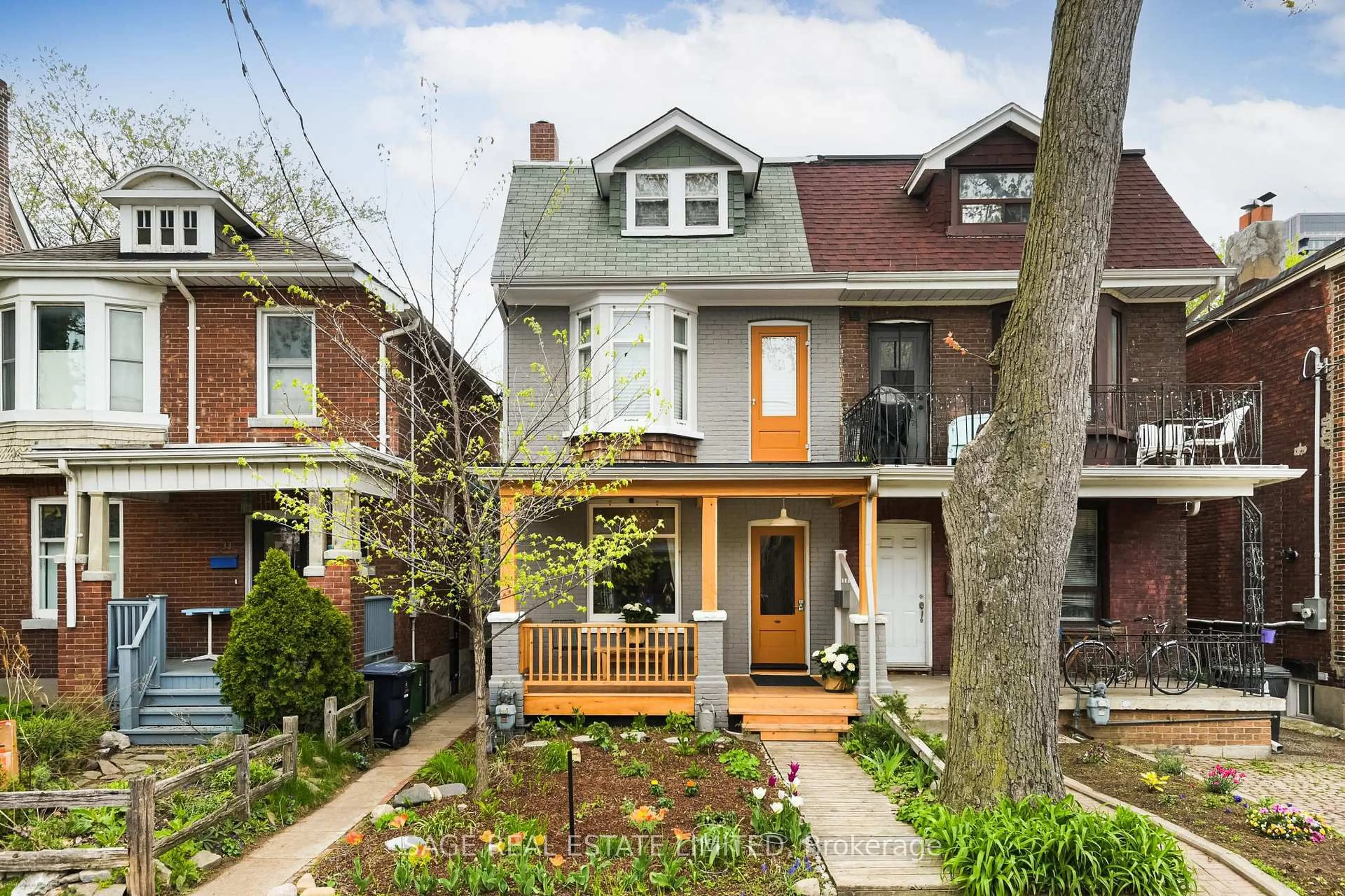 Home with brick exterior material, street for 31 Emerson Ave, Toronto Ontario M6H 3S7