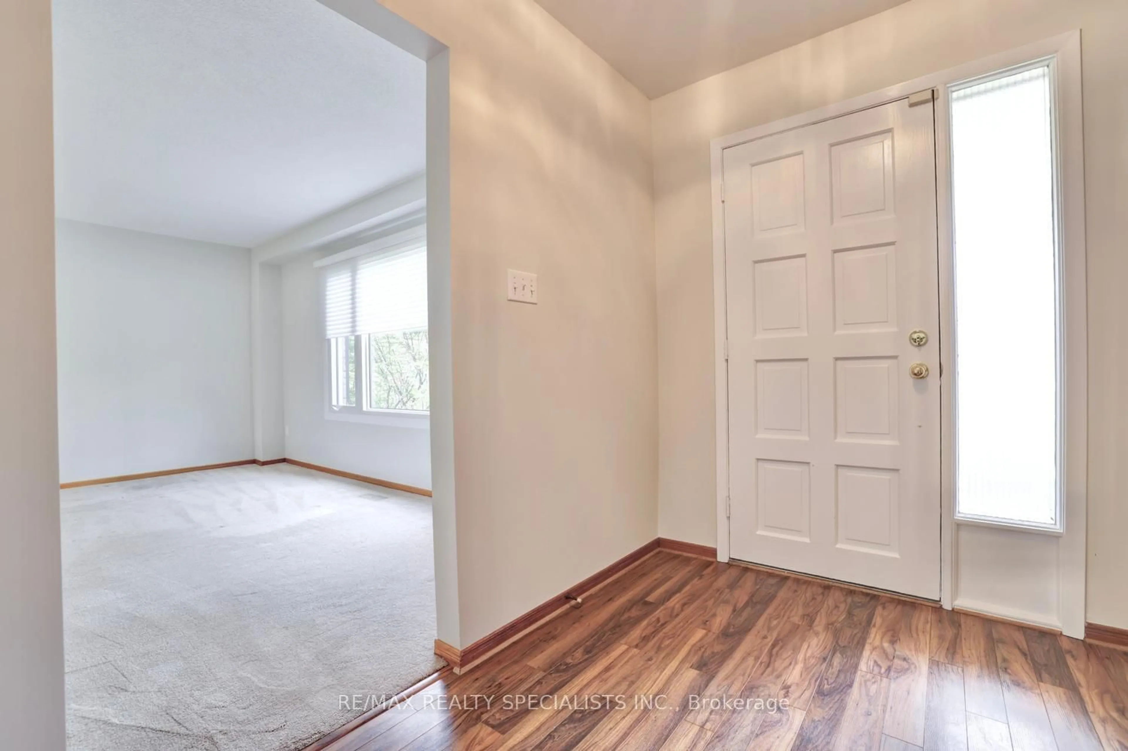 Unknown for 2530 Merrington Cres, Mississauga Ontario L5K 2B9