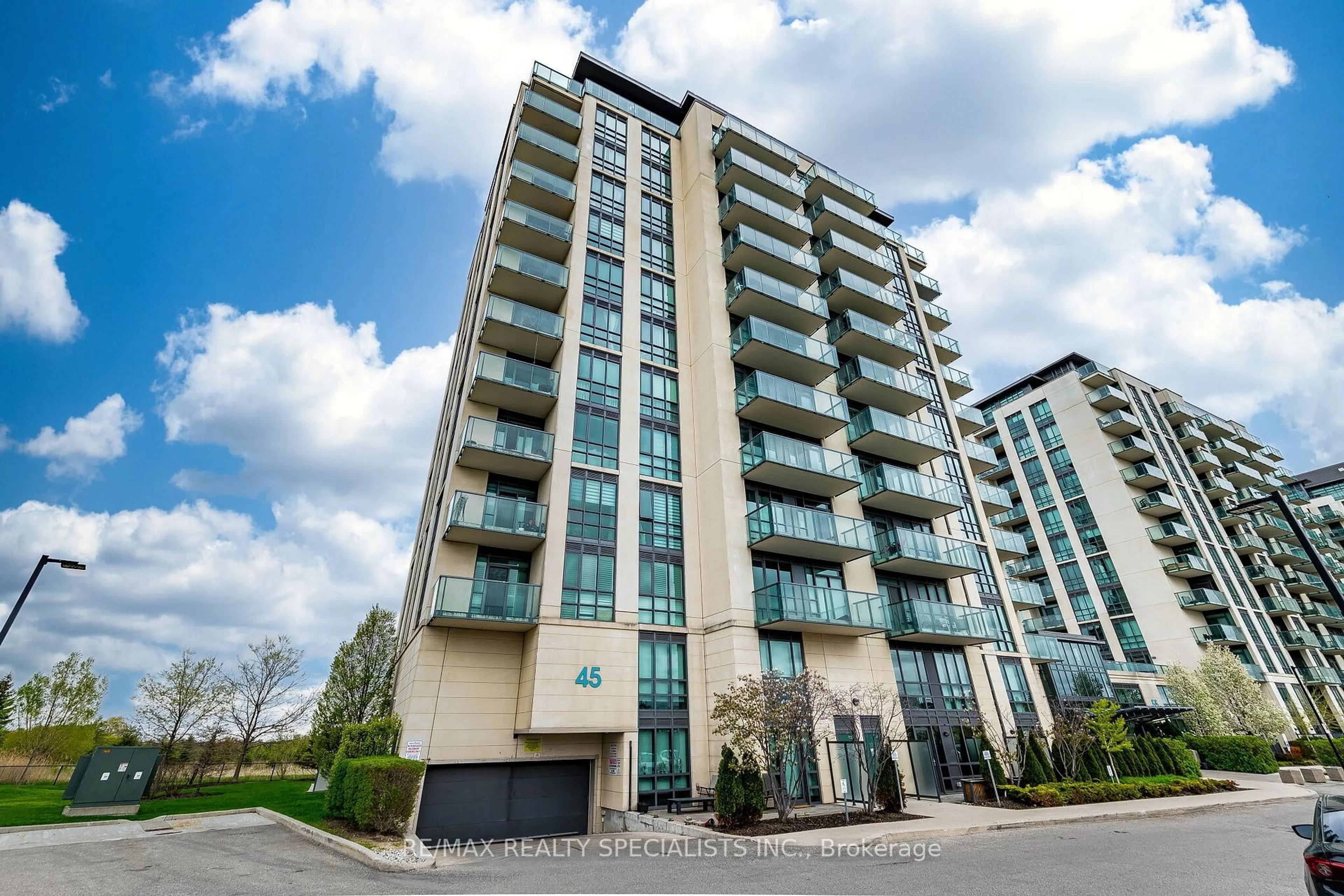 A pic from outside/outdoor area/front of a property/back of a property/a pic from drone, building for 45 Yorkland Blvd #805, Brampton Ontario L6P 4B4