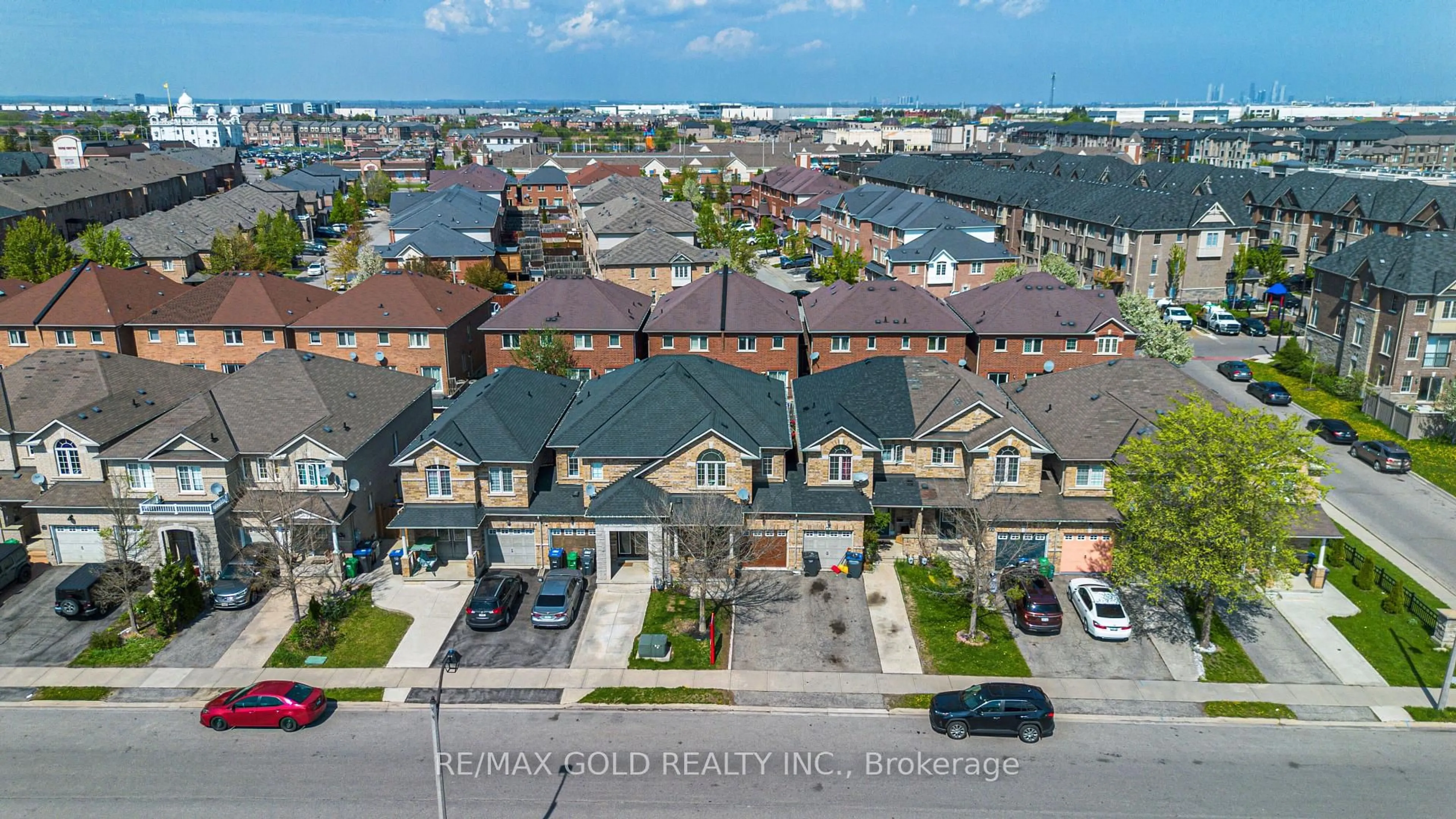 A pic from outside/outdoor area/front of a property/back of a property/a pic from drone, unknown for 67 Palleschi Dr, Brampton Ontario L6P 2S1