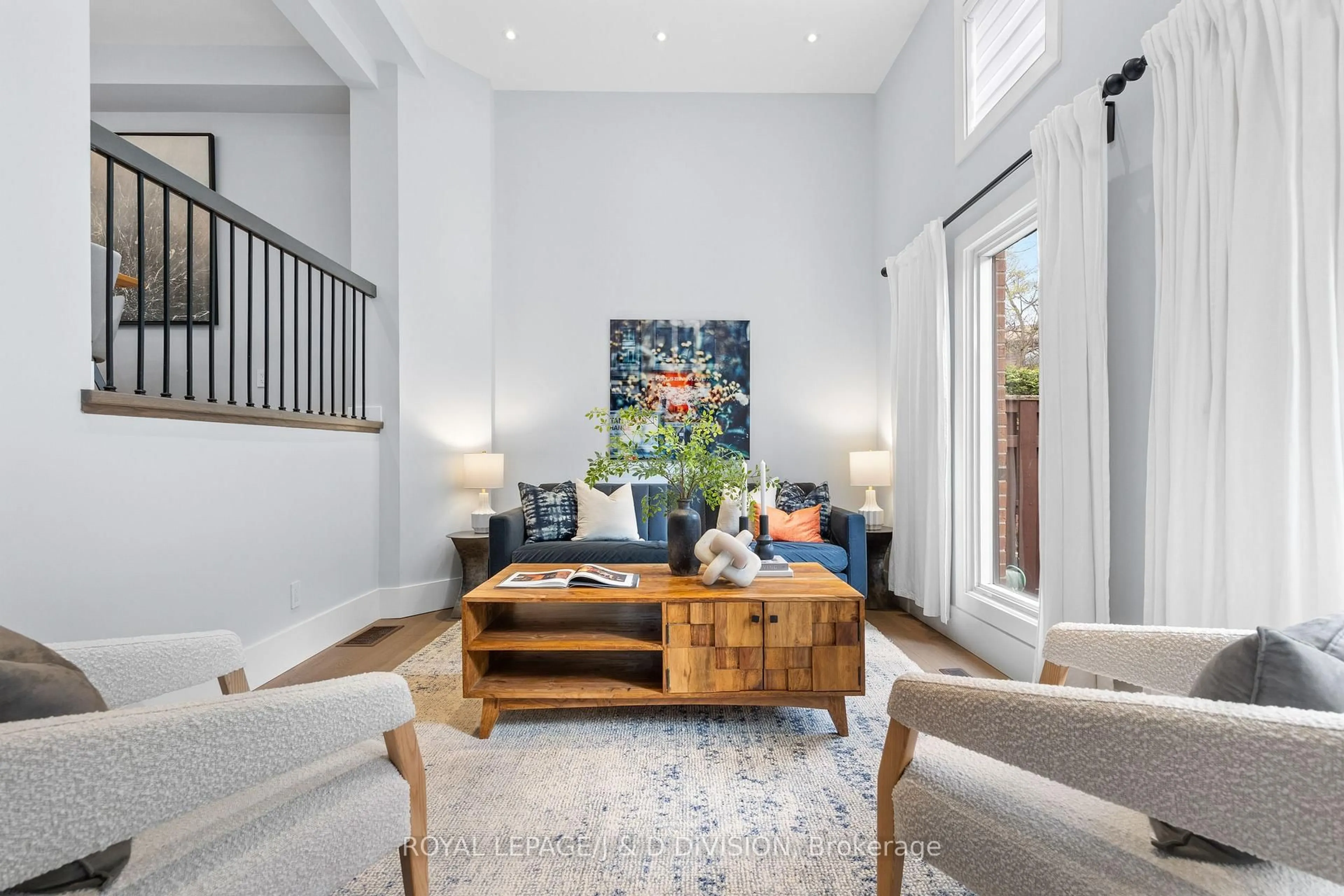 Unknown for 4165 Fieldgate Dr #107, Mississauga Ontario L4W 2M9