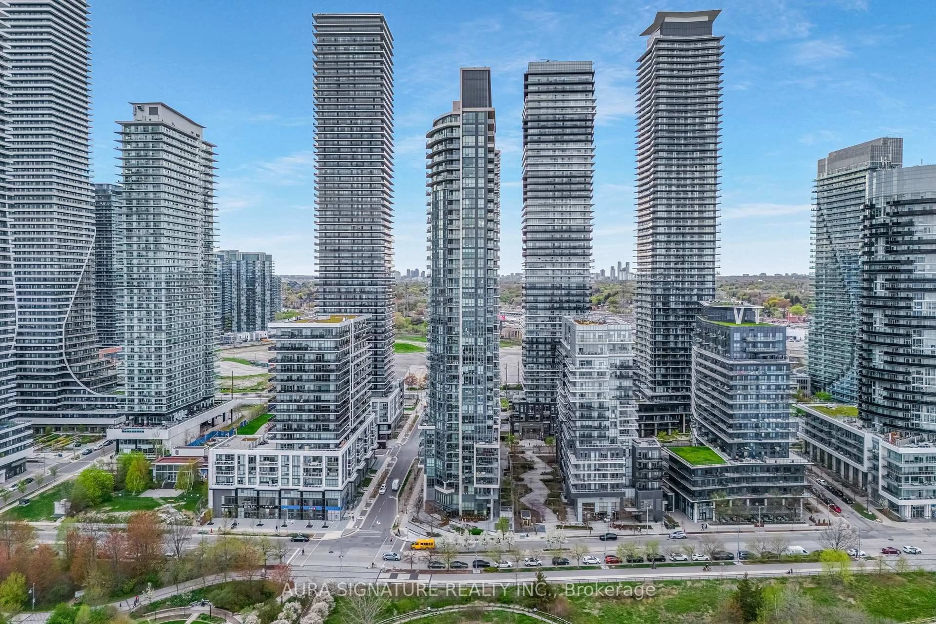 A pic from outside/outdoor area/front of a property/back of a property/a pic from drone, city buildings view from balcony for 59 Annie Craig Dr #1004, Toronto Ontario M8V 0C4